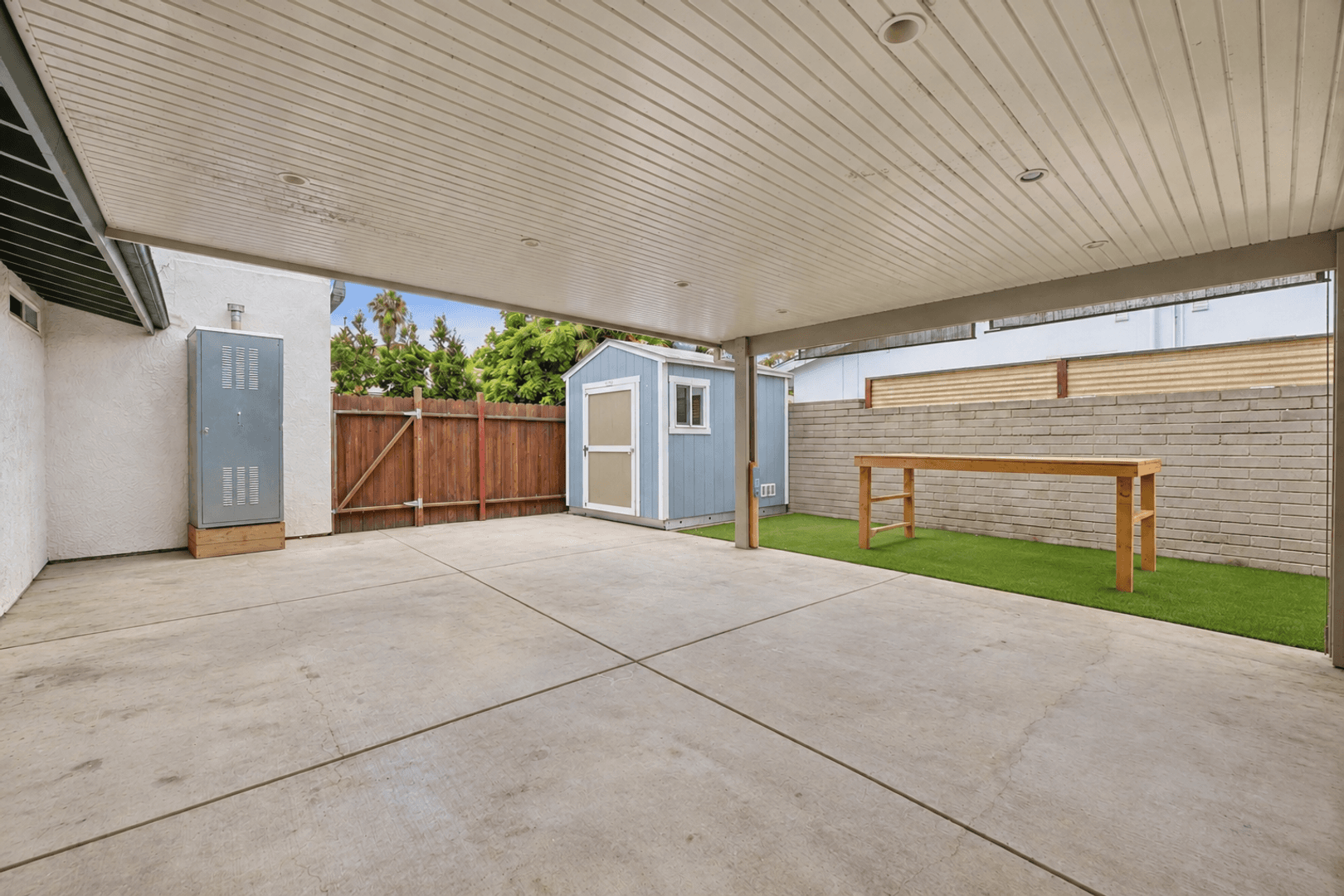 San Diego House: 5241 Remington Road