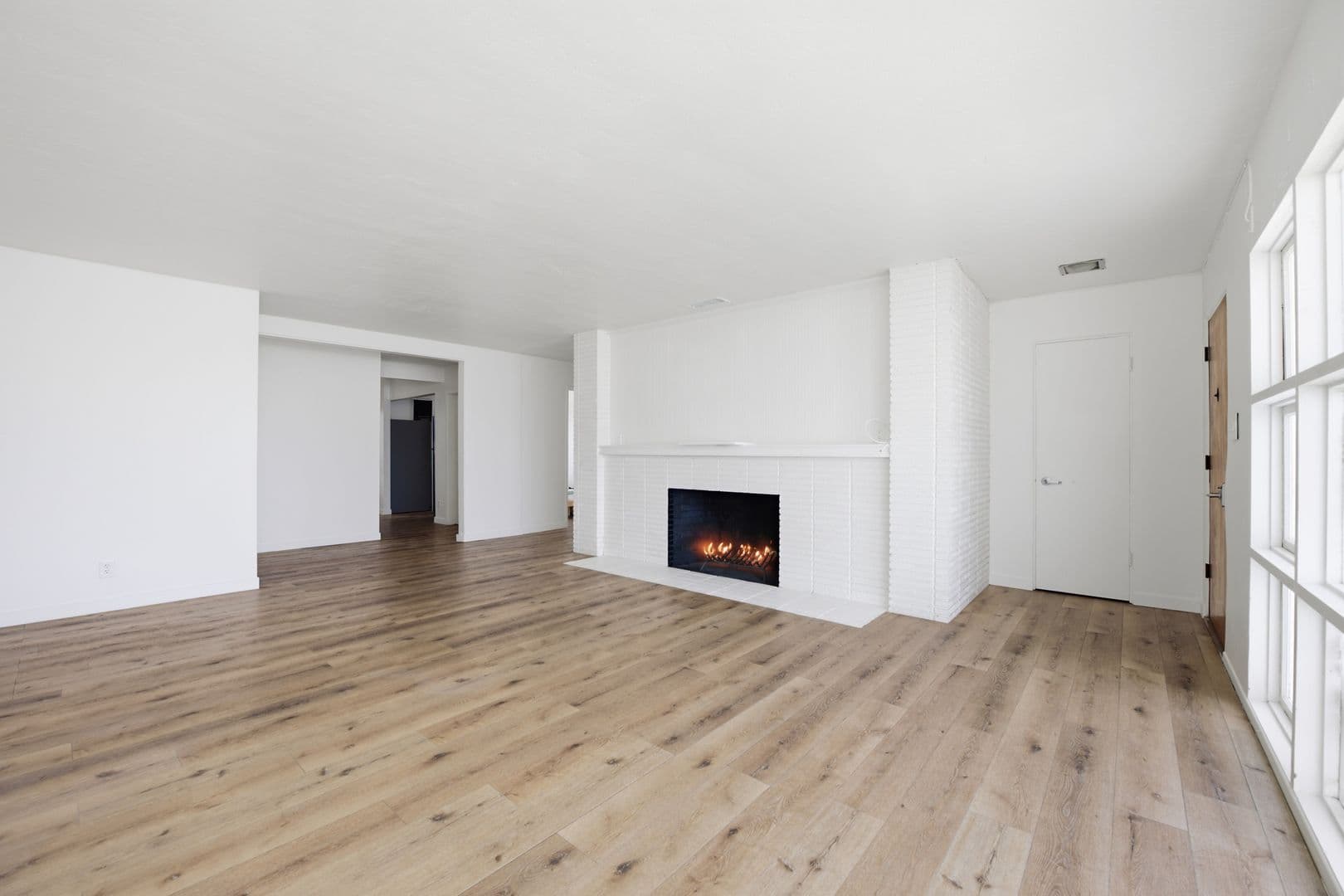 San Diego House: 6105 Dorothy Drive