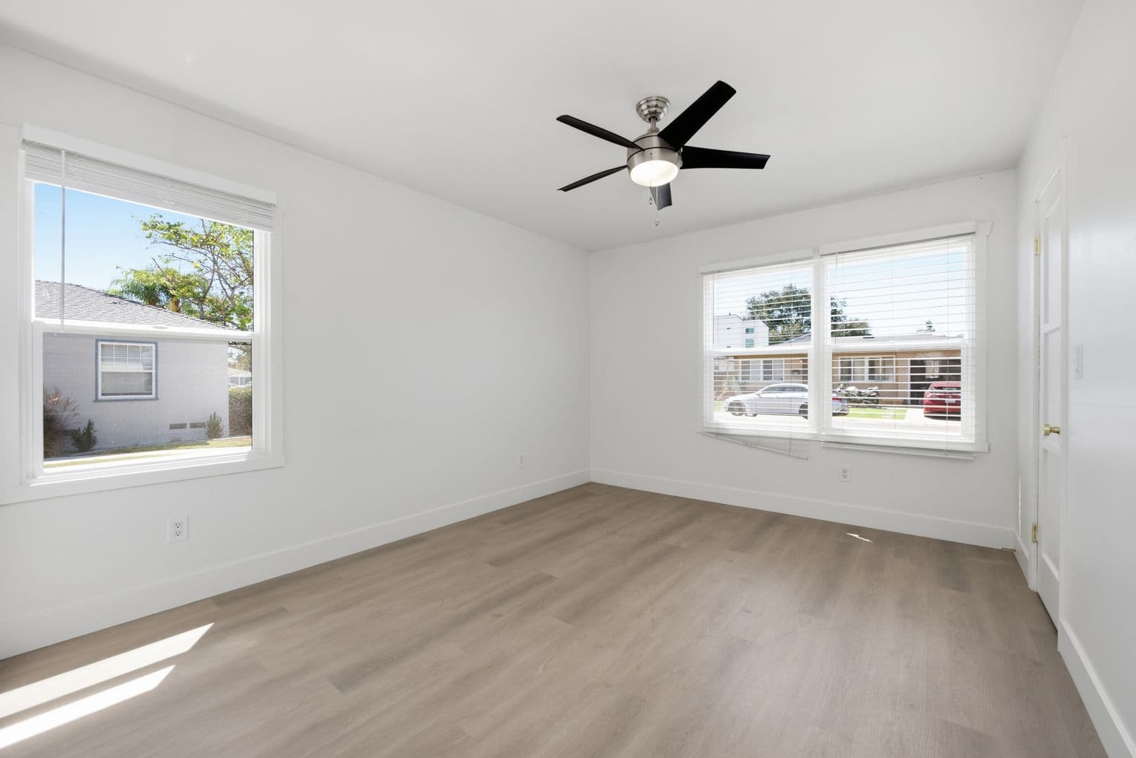 San Diego House: 6204 Mary Lane Drive