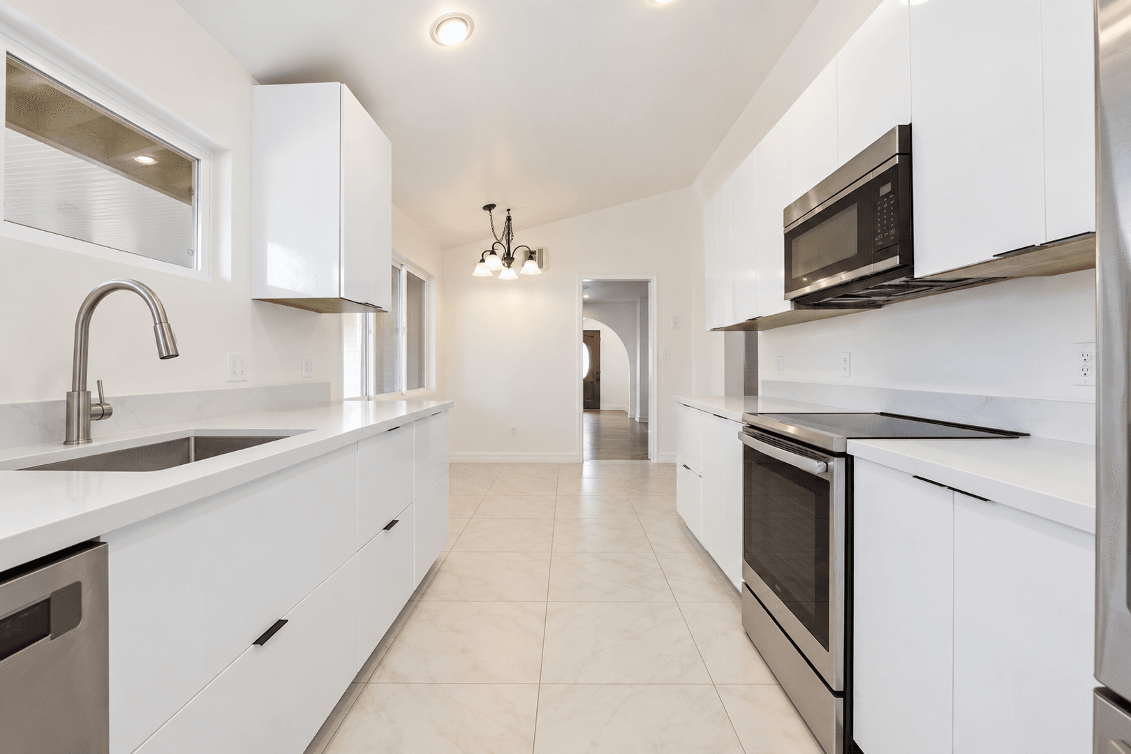 San Diego House: 5241 Remington Road
