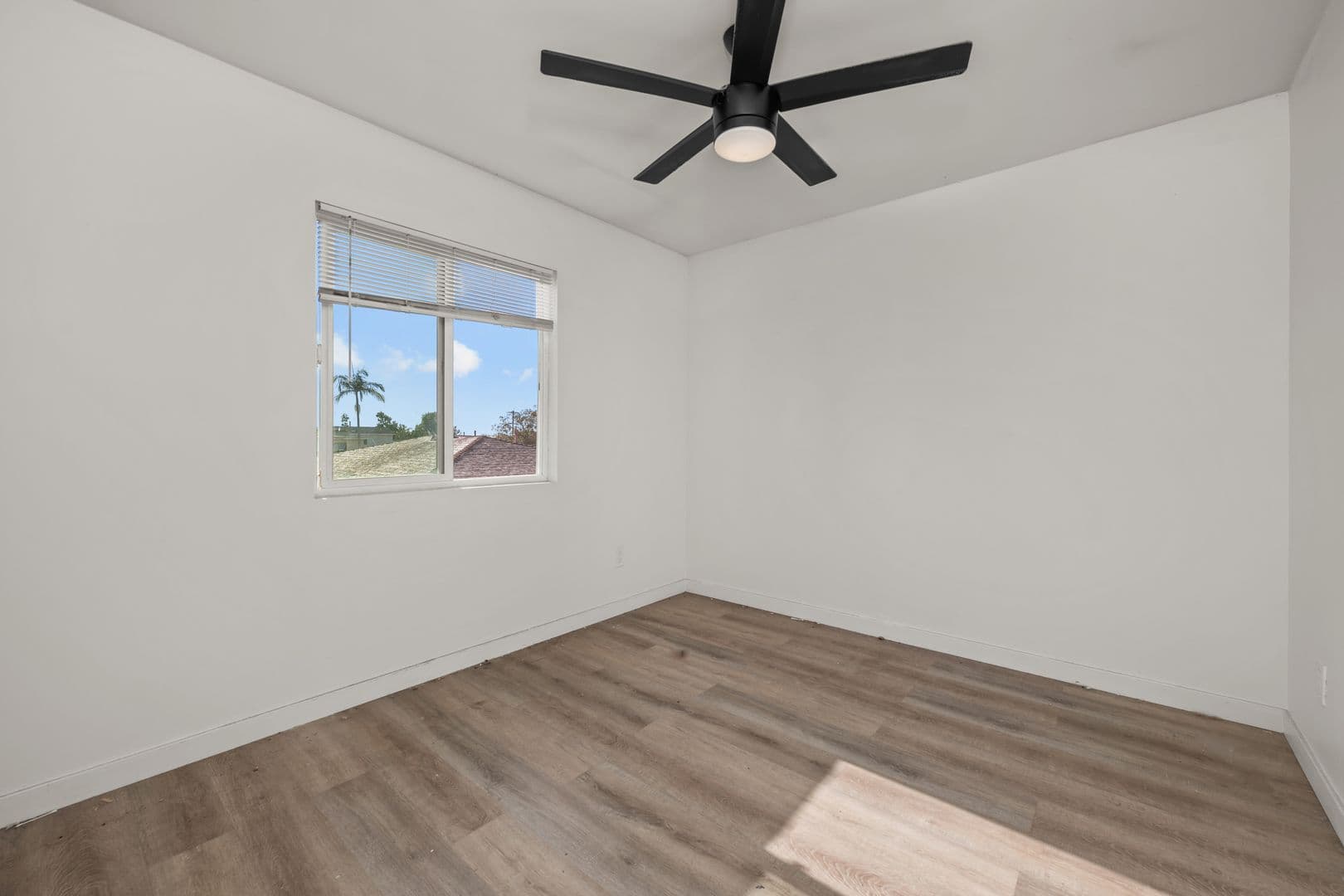 San Diego House: 5533 Mary Lane Drive
