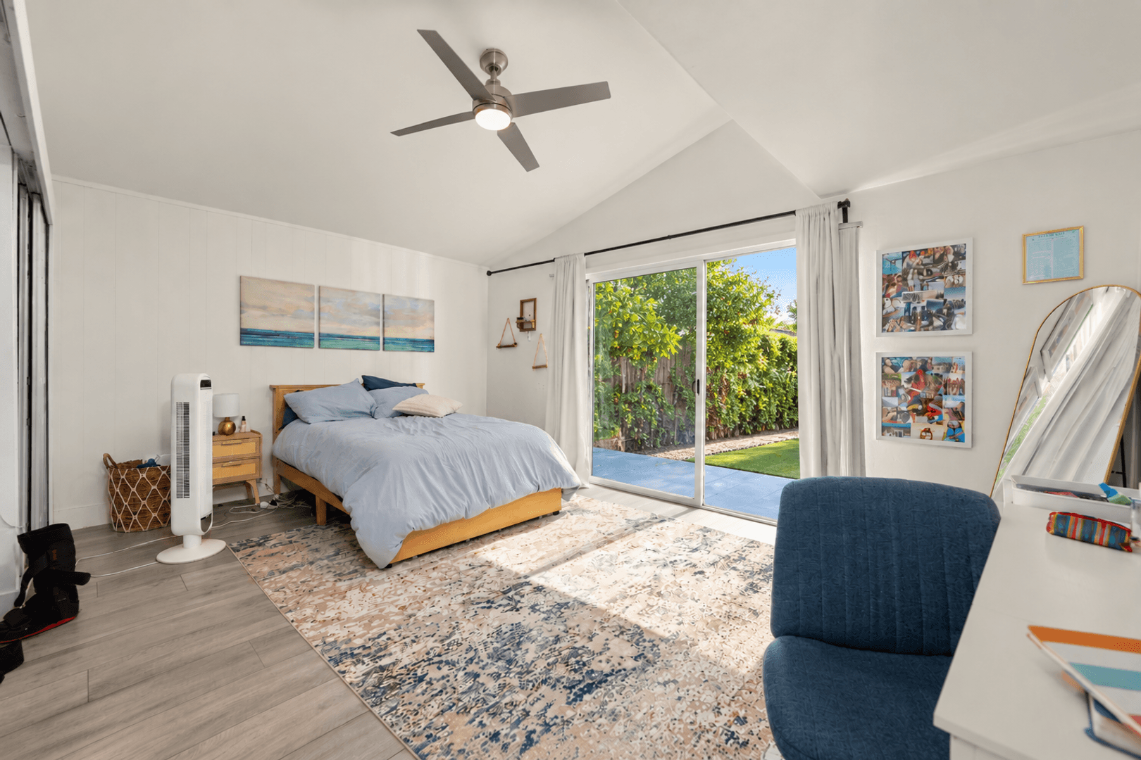 San Diego House: 5332-5334 Redding Road