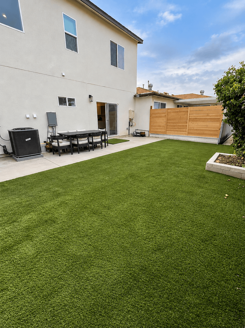 San Diego House: 6237 Hobart Street