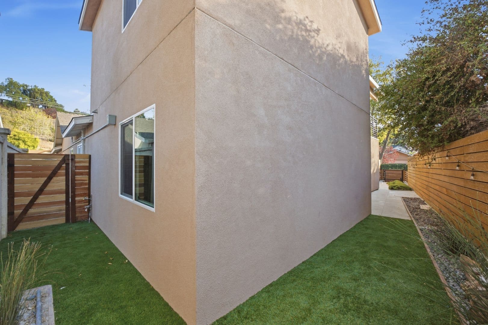 San Diego House: 5768 Campanile Drive