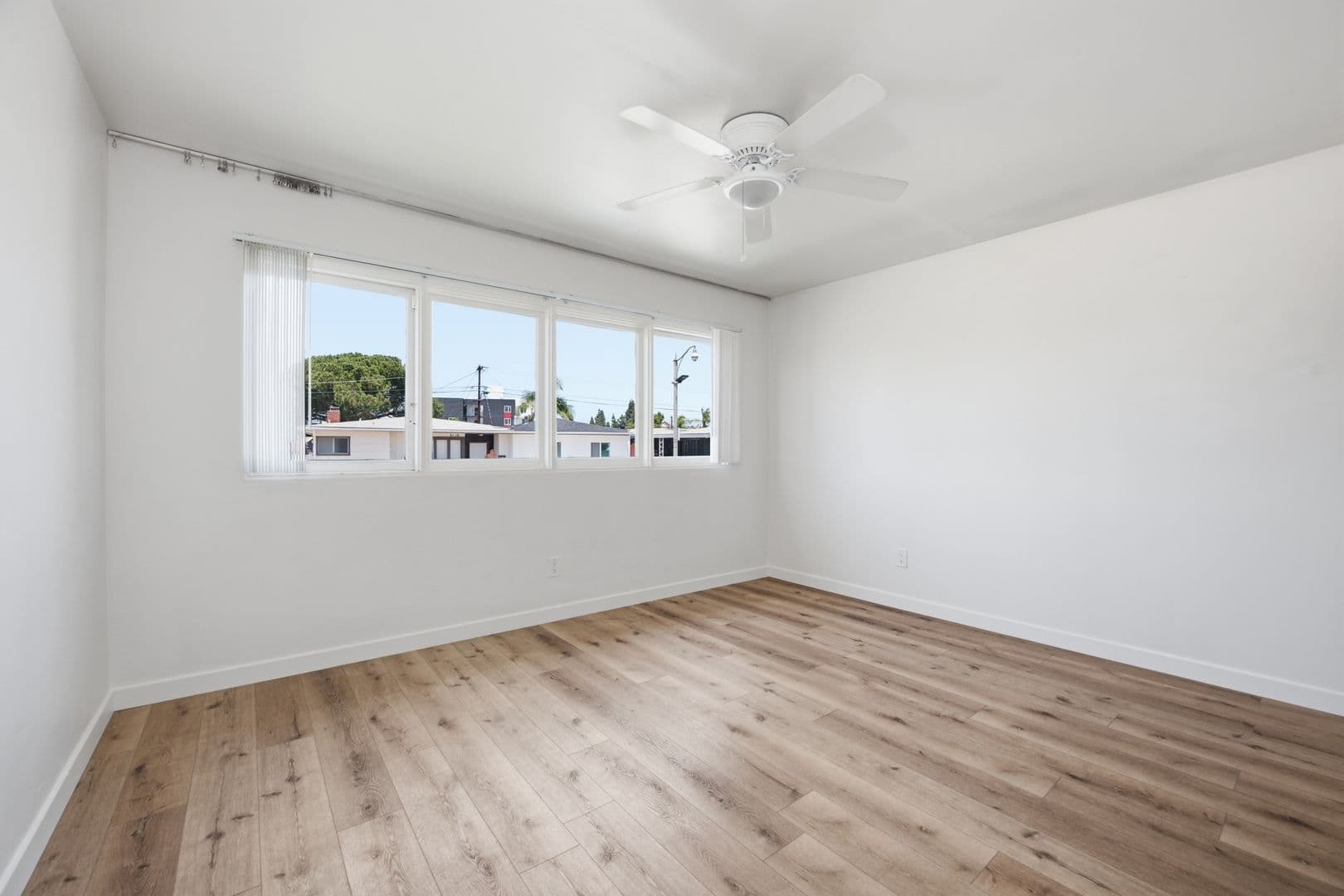 San Diego House: 6105 Dorothy Drive