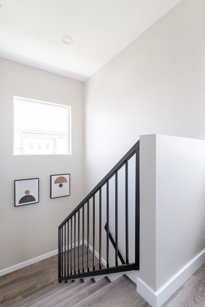 San Diego House: 6237 Hobart Street