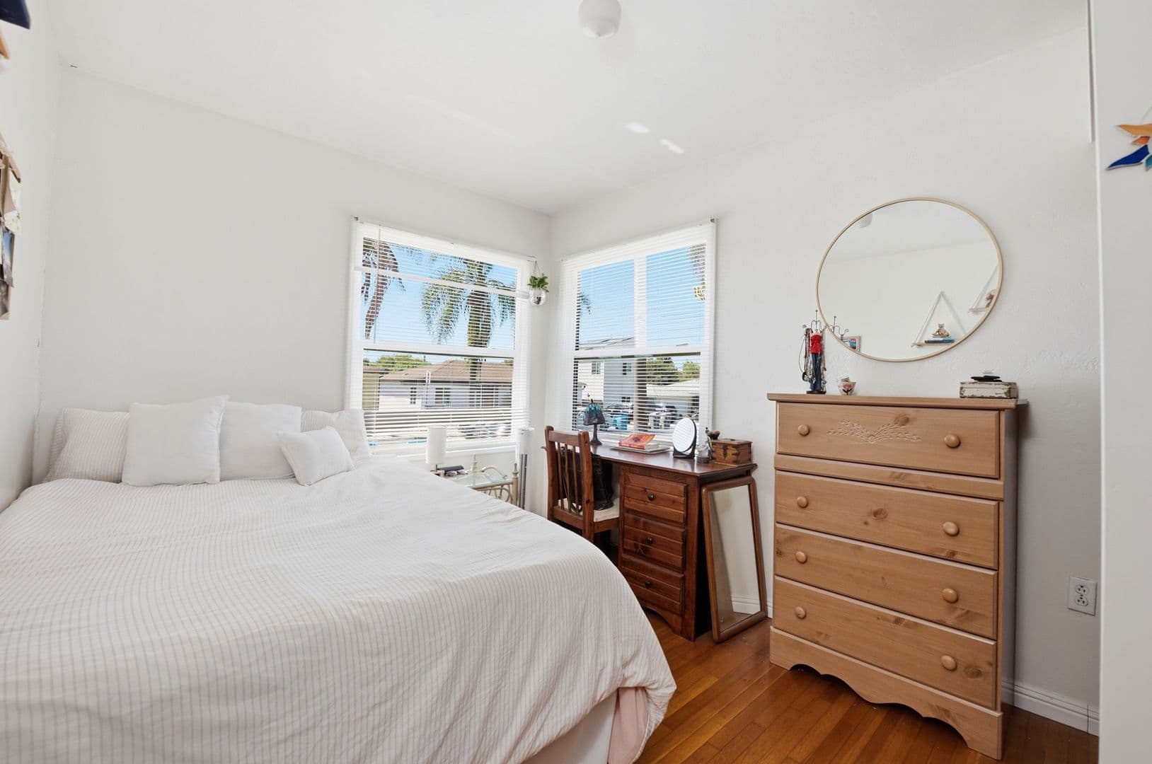 San Diego House: 6210 Pembroke Drive