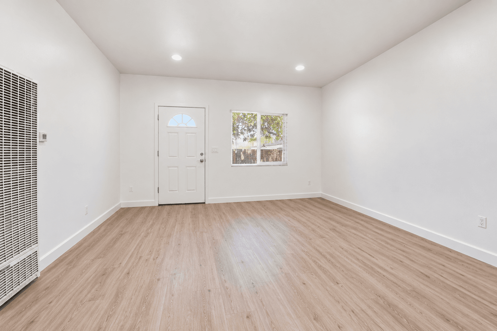 San Diego House: 5174 Brockbank Place