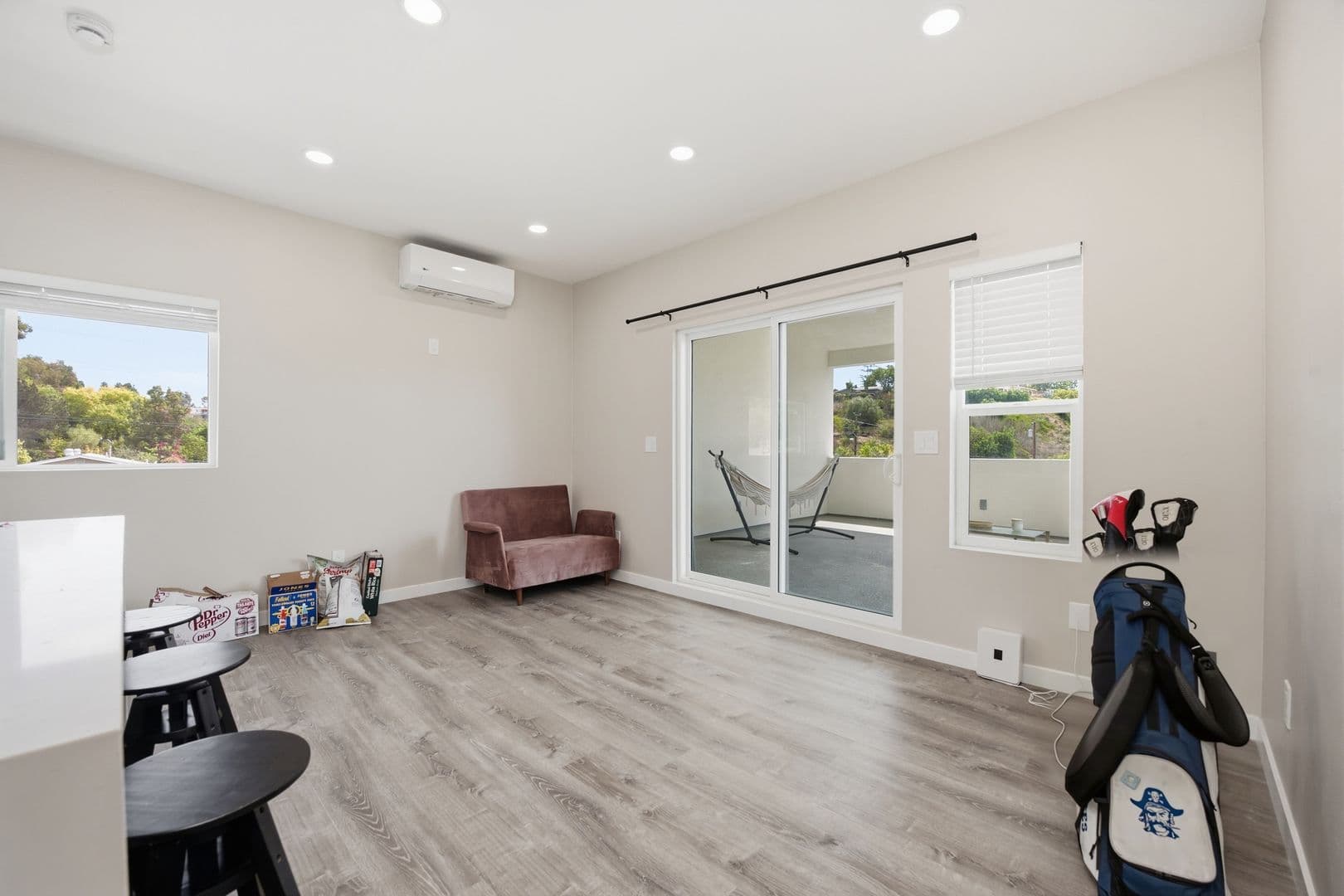 San Diego House: 4924-1 Tierra Baja Way