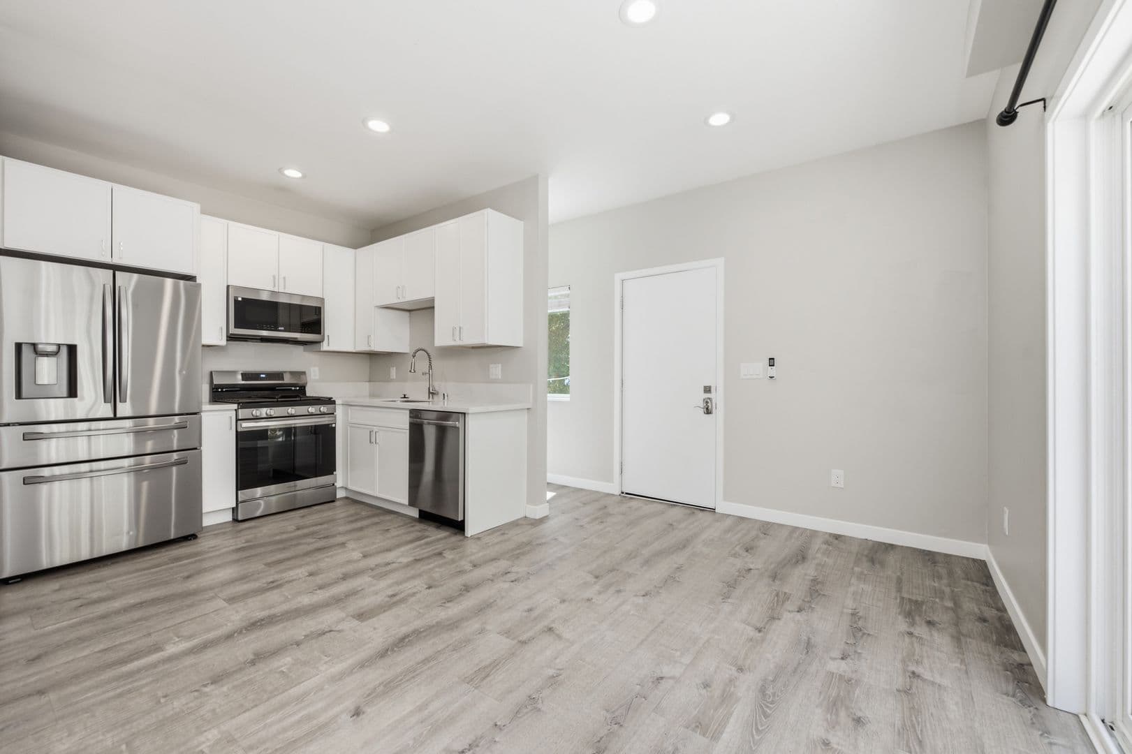 San Diego House: 4951 Baja Court