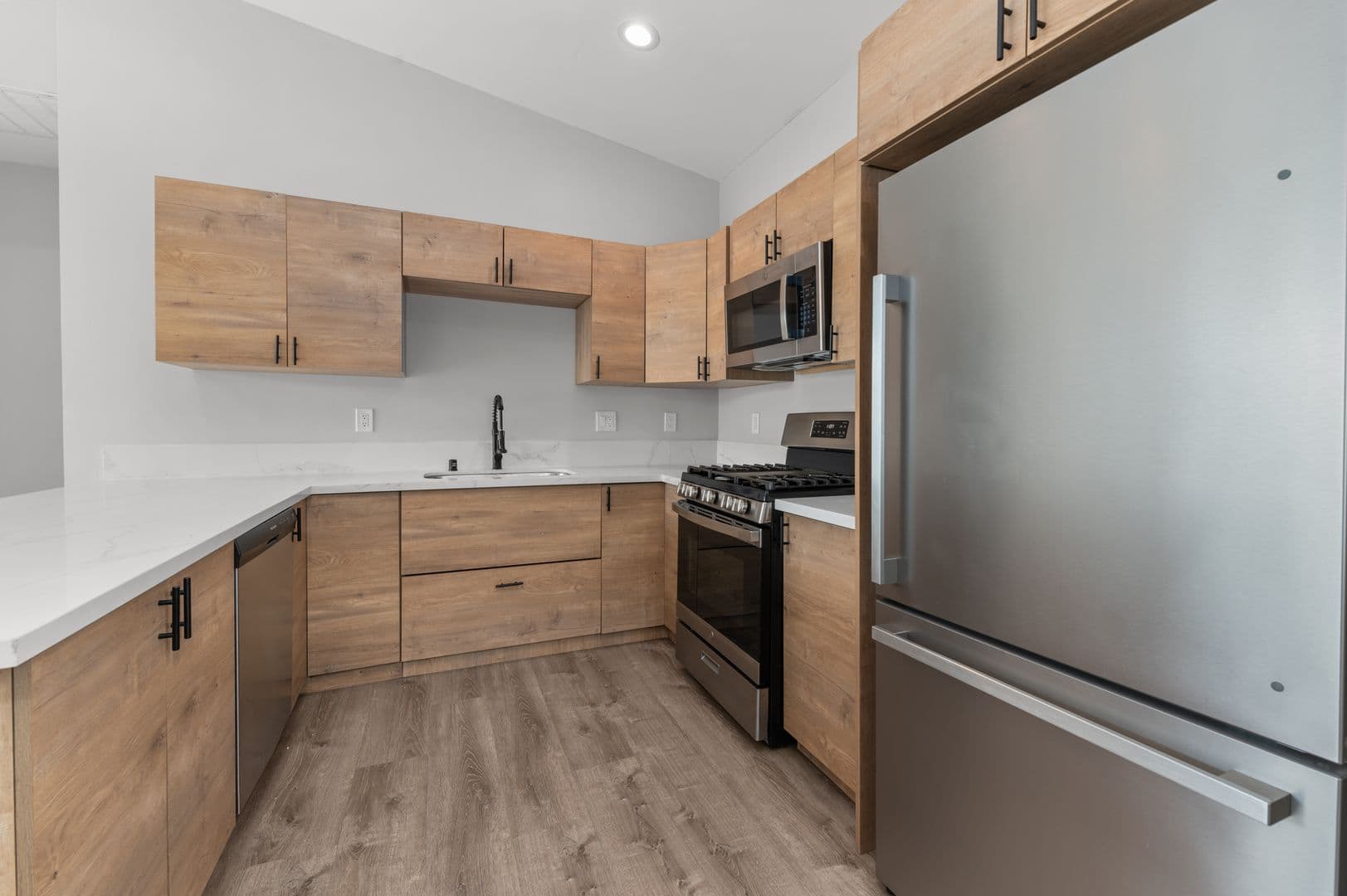 San Diego House: 5350 West Falls View Drive
