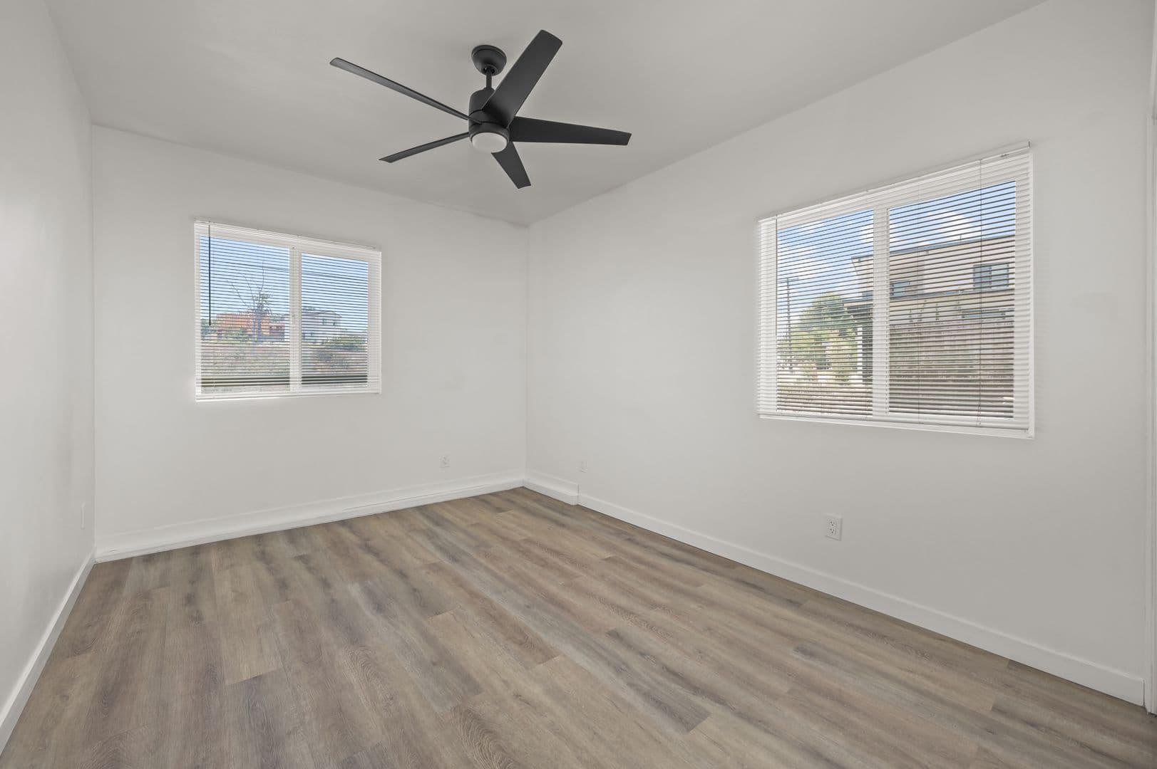 San Diego House: 5318-5320 Brockbank Place
