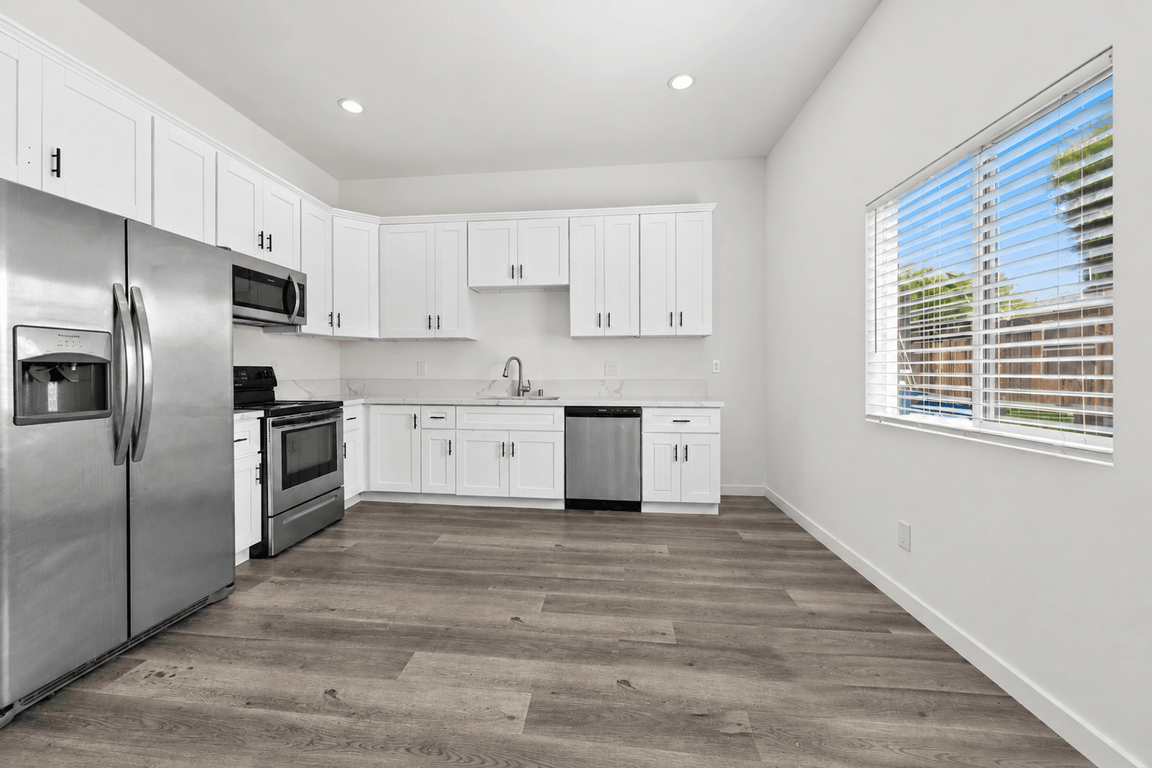San Diego House: 6208 Pembroke Drive