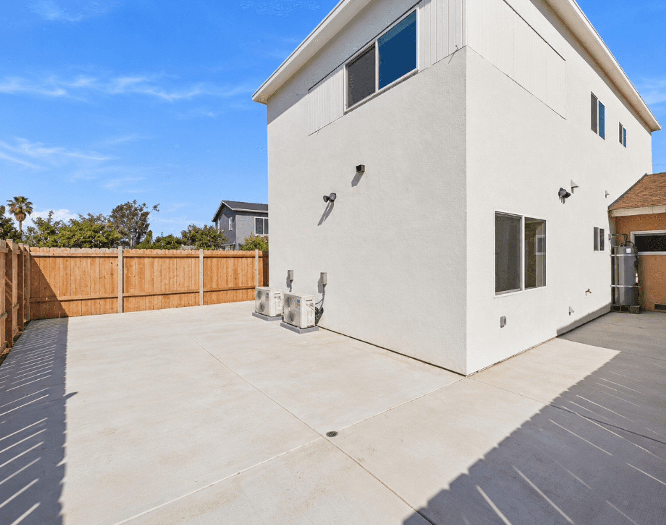 San Diego House: 5444 Brockbank Place