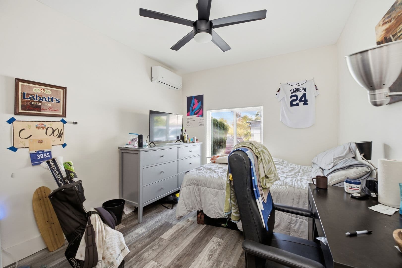 San Diego House: 5449-5451 Dorothy Drive