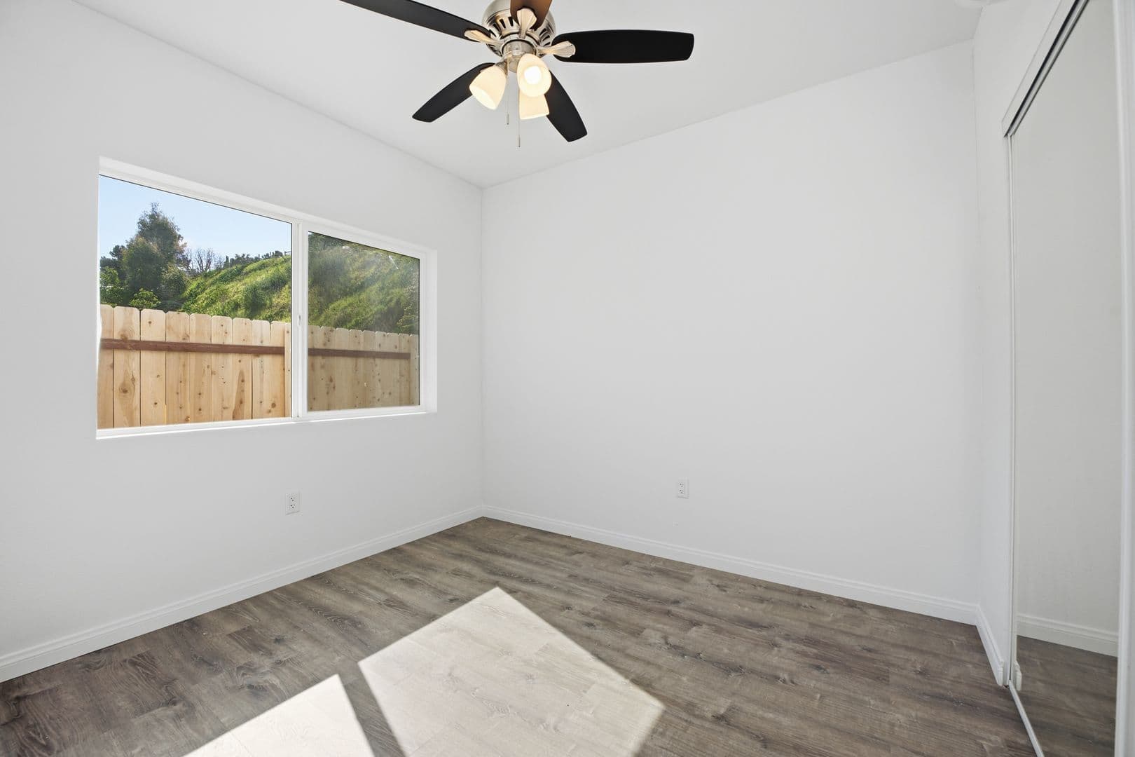 San Diego House: 5426 Brockbank Place