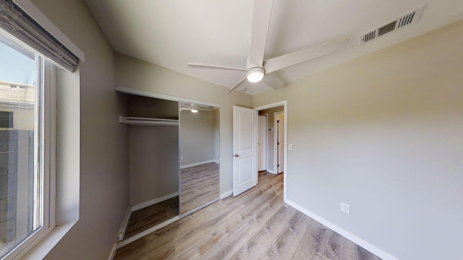 San Diego House: 5575 Mary Lane Drive