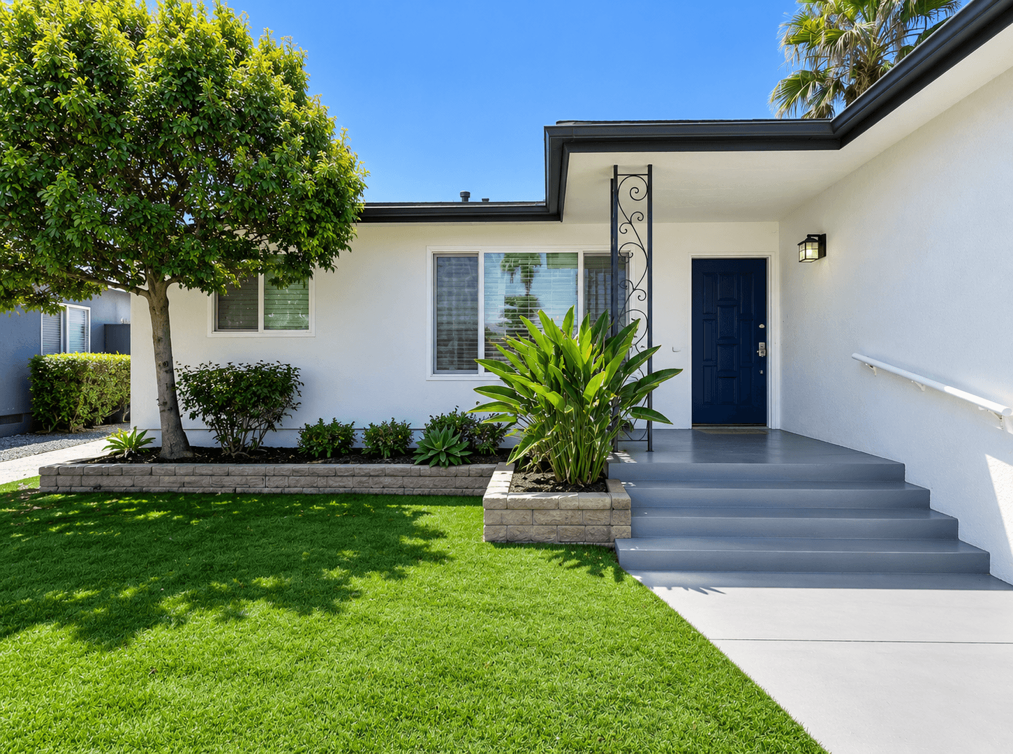 San Diego House: 5531 Mary Lane Drive