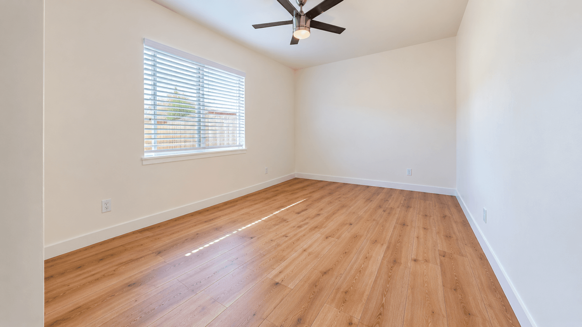 San Diego House: 5630 Dorothy Drive