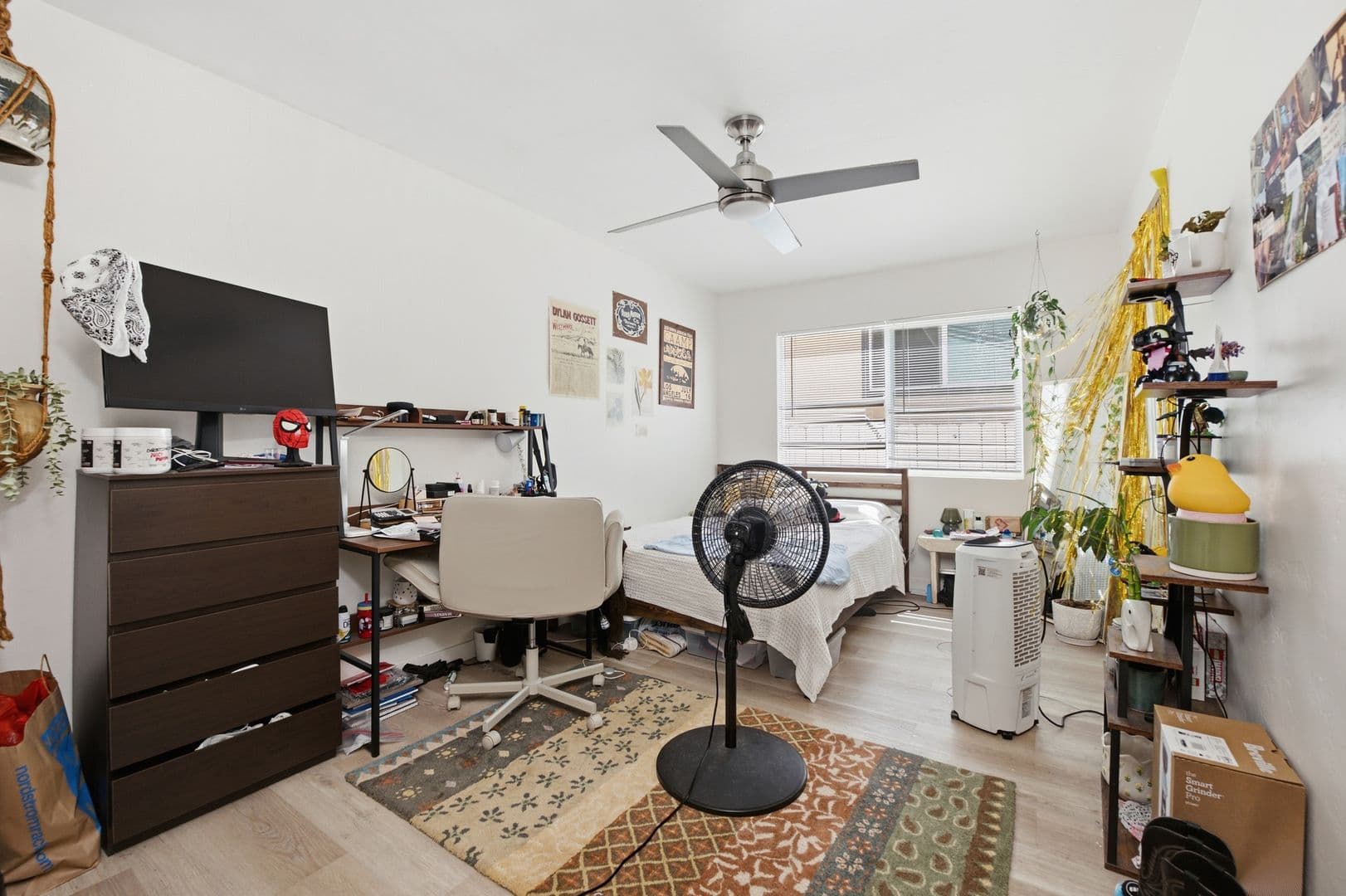 San Diego House: 5154 Brockbank Place