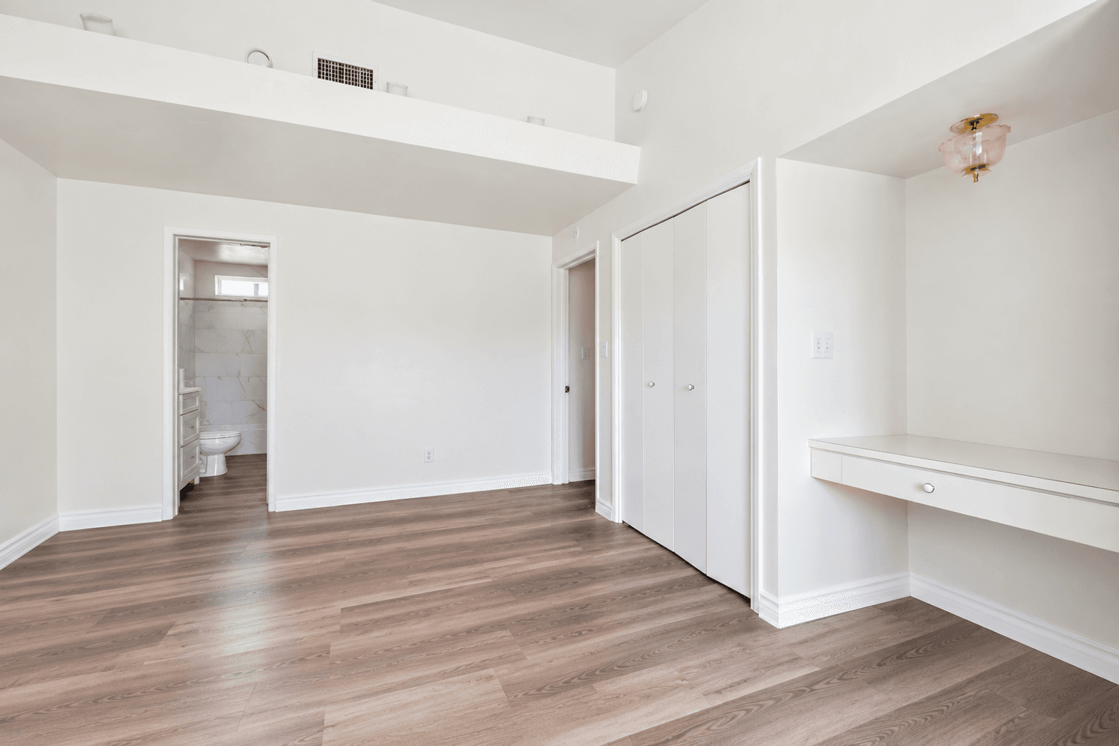 San Diego House: 5241 Remington Road