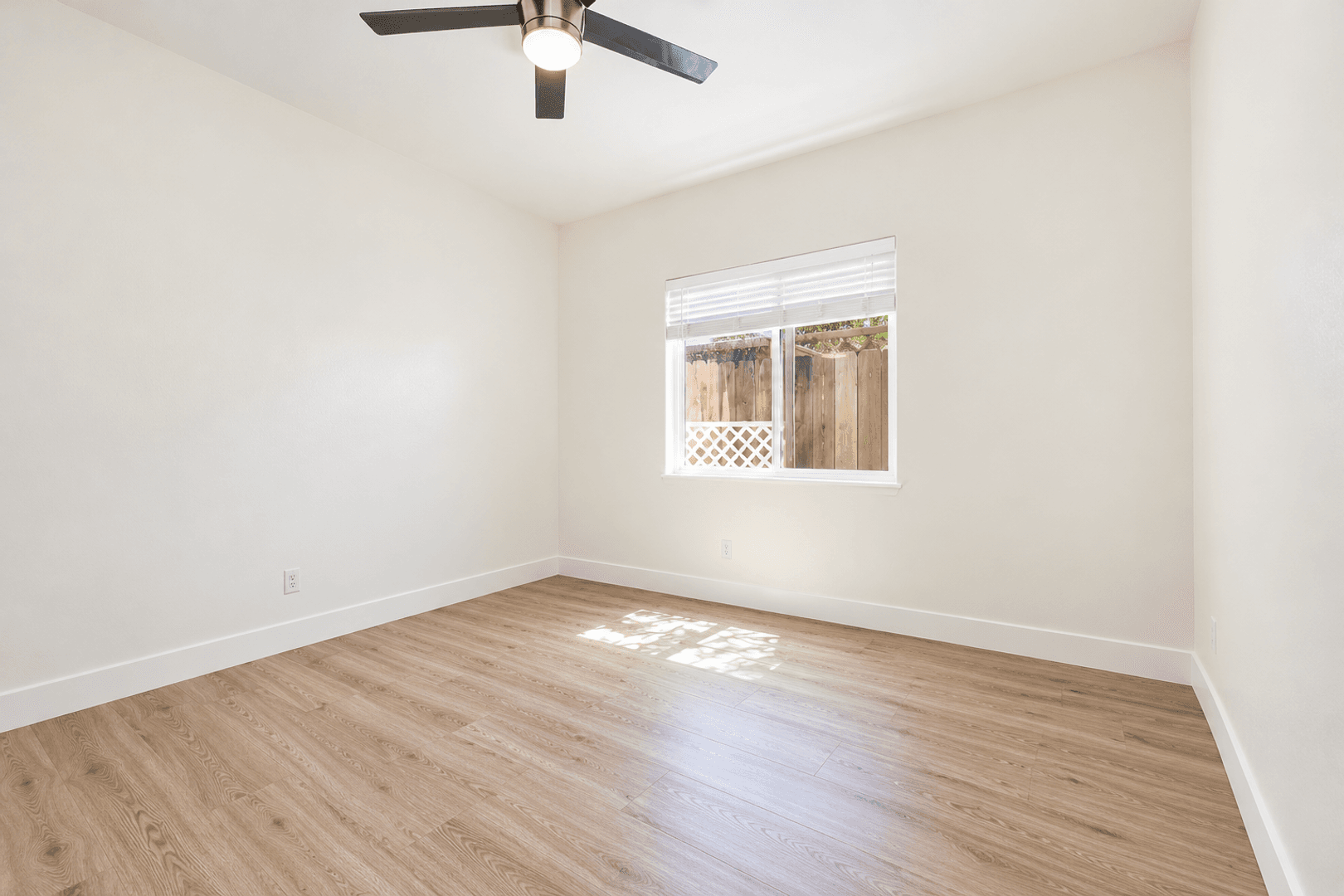 San Diego House: 5174 Brockbank Place