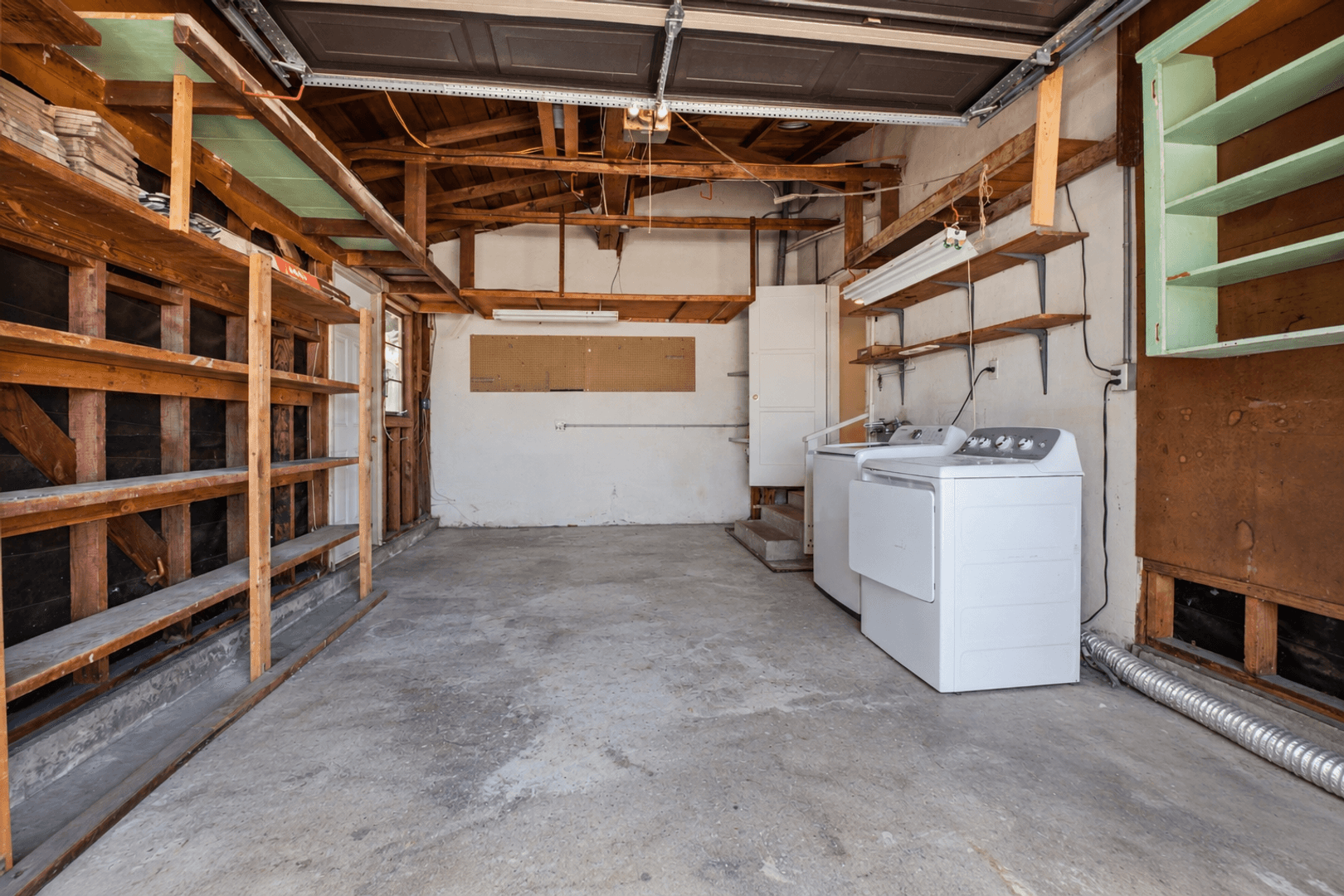 San Diego House: 5172 Brockbank Place