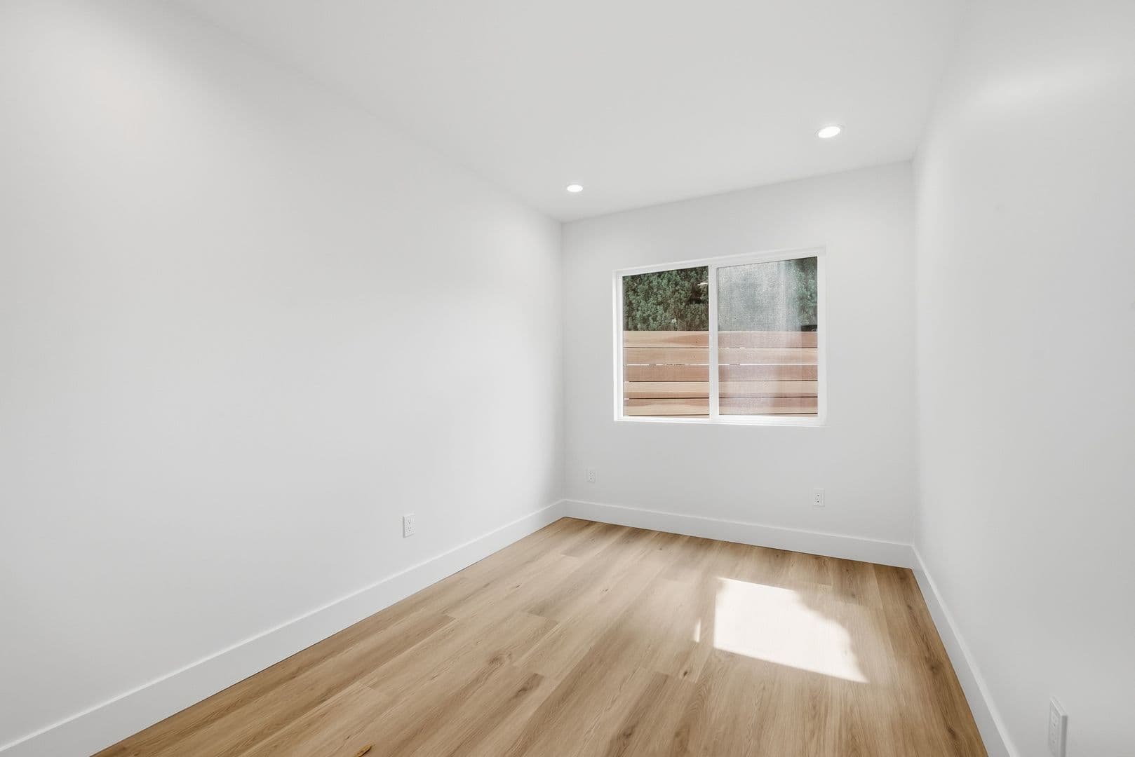 San Diego House: 5768 Campanile Drive