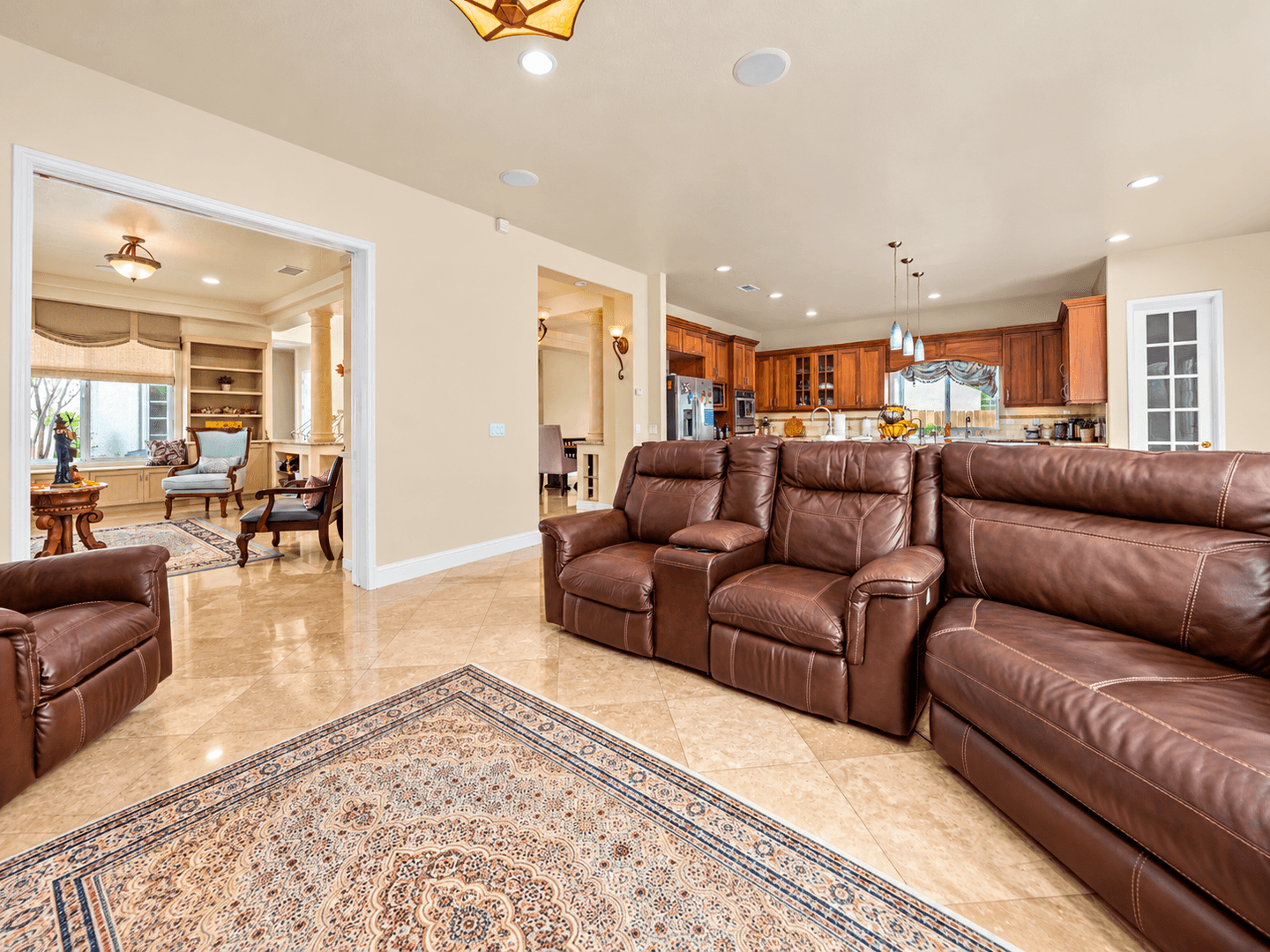 San Diego House: 6233 Rose Street