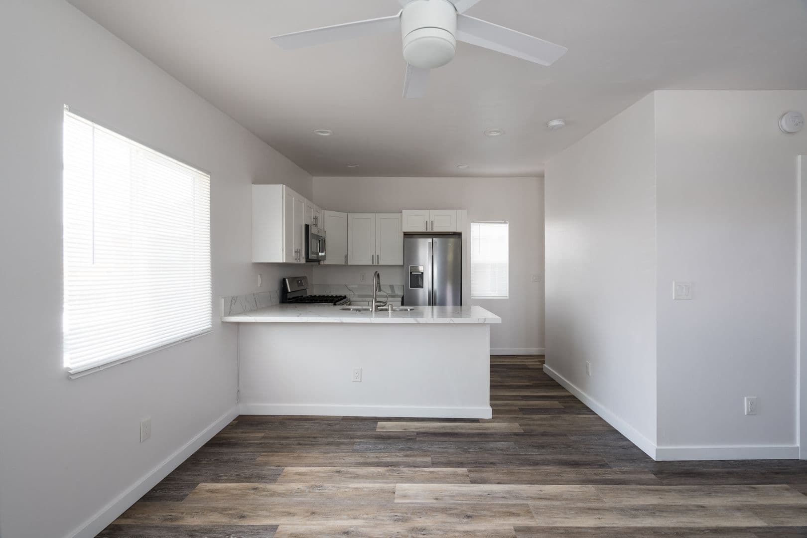 San Diego House: 5290 Manhasset Drive