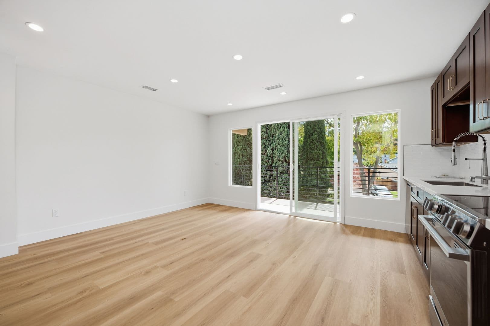 San Diego House: 5768 Campanile Drive