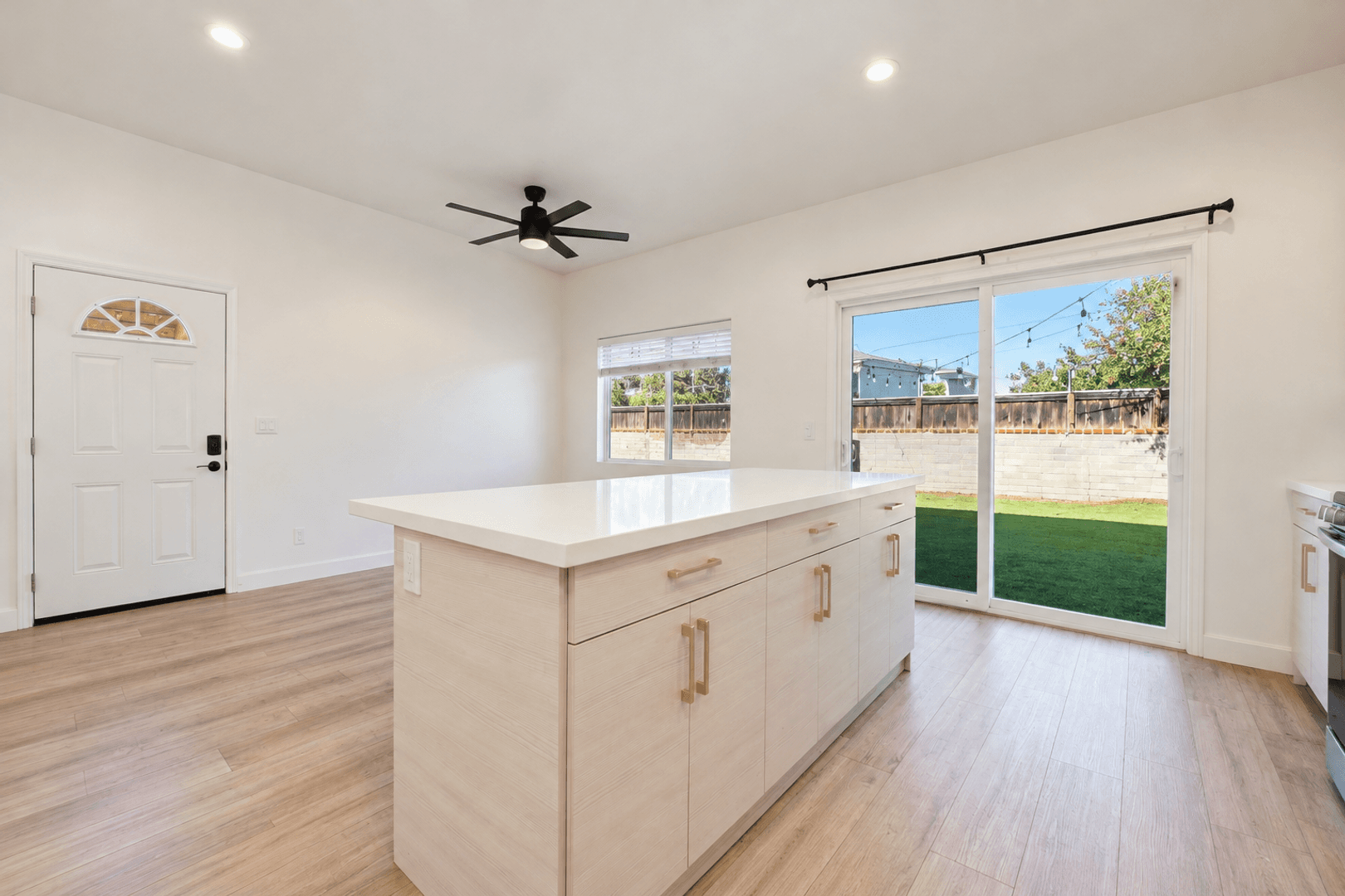 San Diego House: 4953 63rd Street