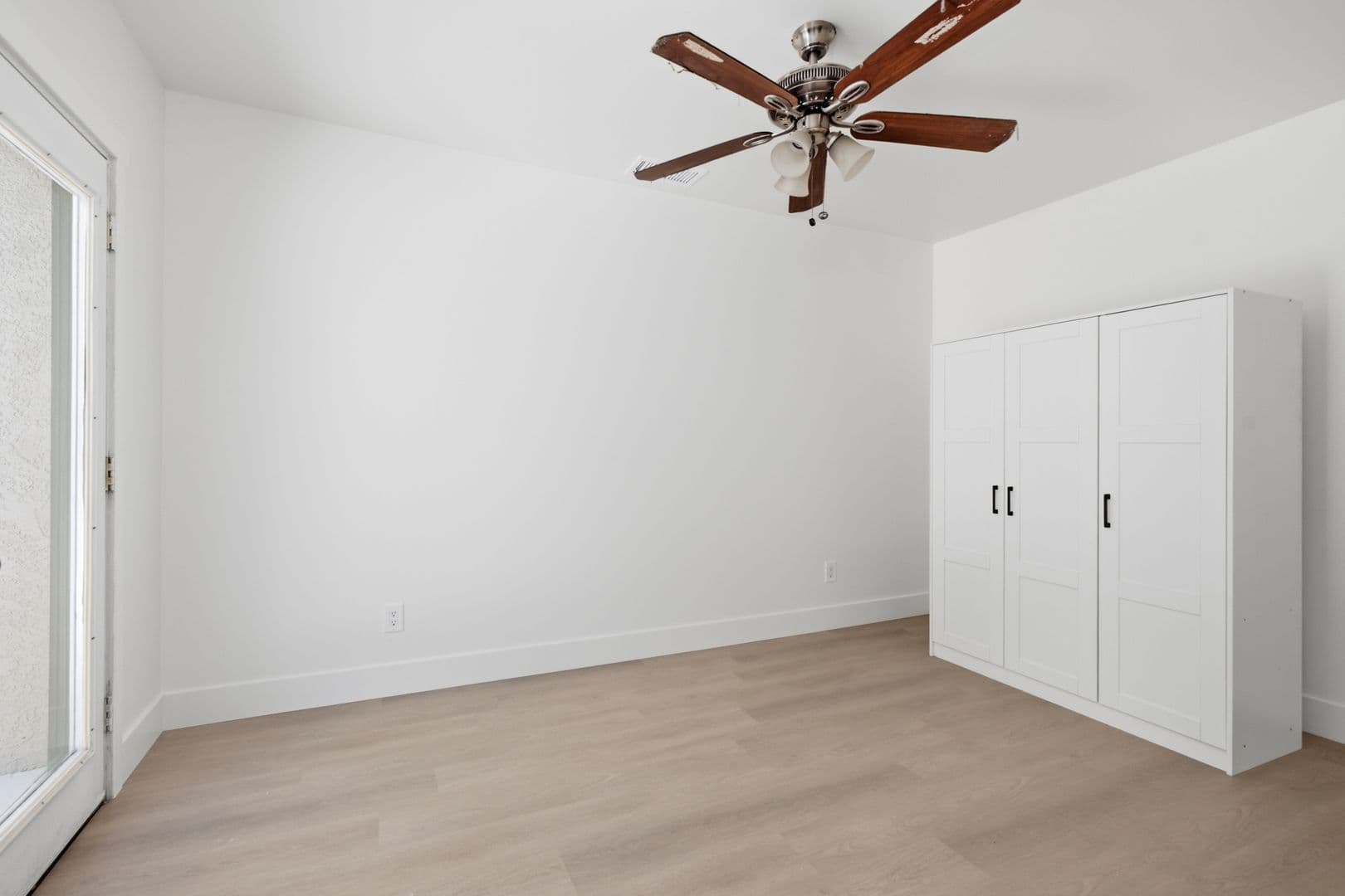 San Diego House: 6204 Mary Lane Drive