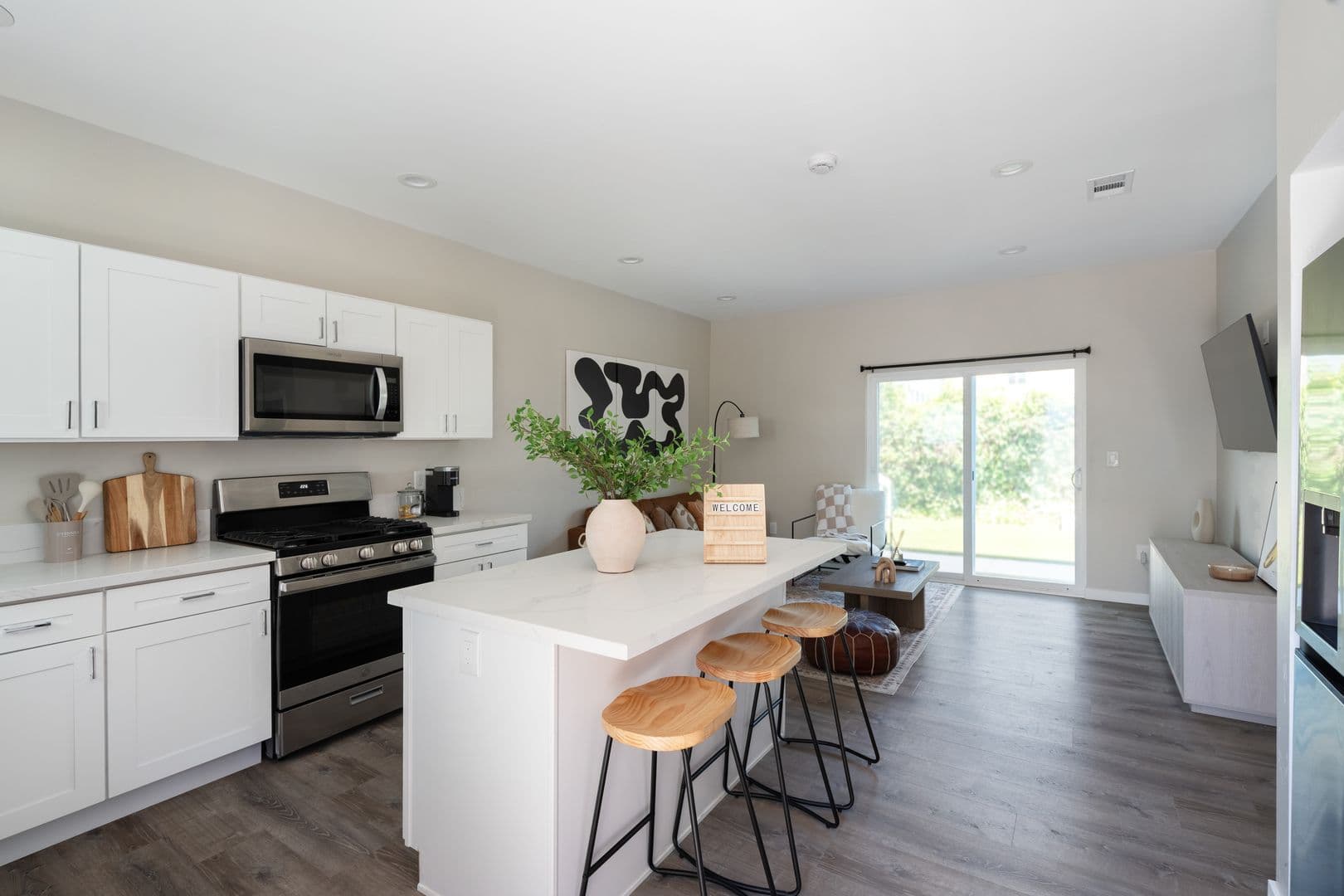 San Diego House: 6237 Hobart Street