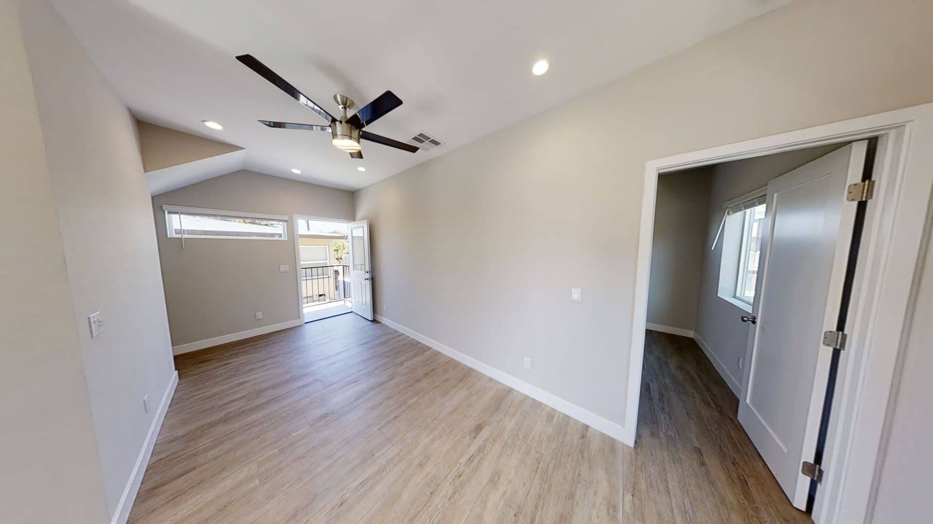 San Diego House: 6453 Richard Street