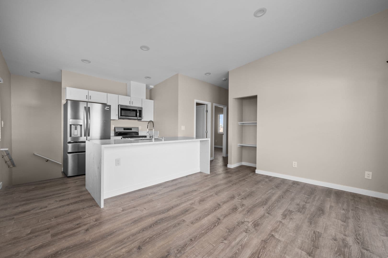 San Diego House: 6211 Mesita Drive