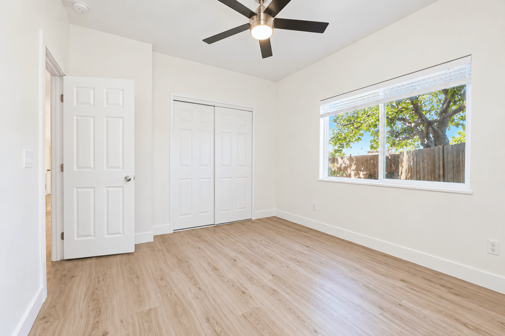 San Diego House: 5174 Brockbank Place
