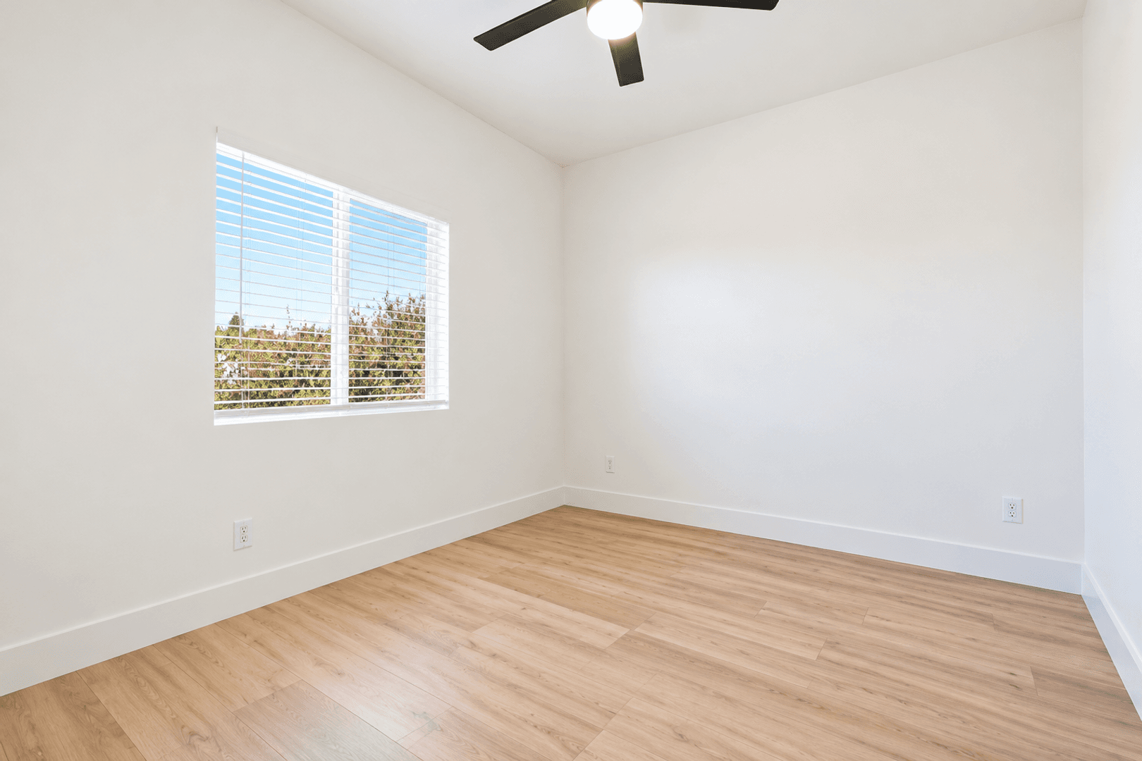 San Diego House: 4953 63rd Street