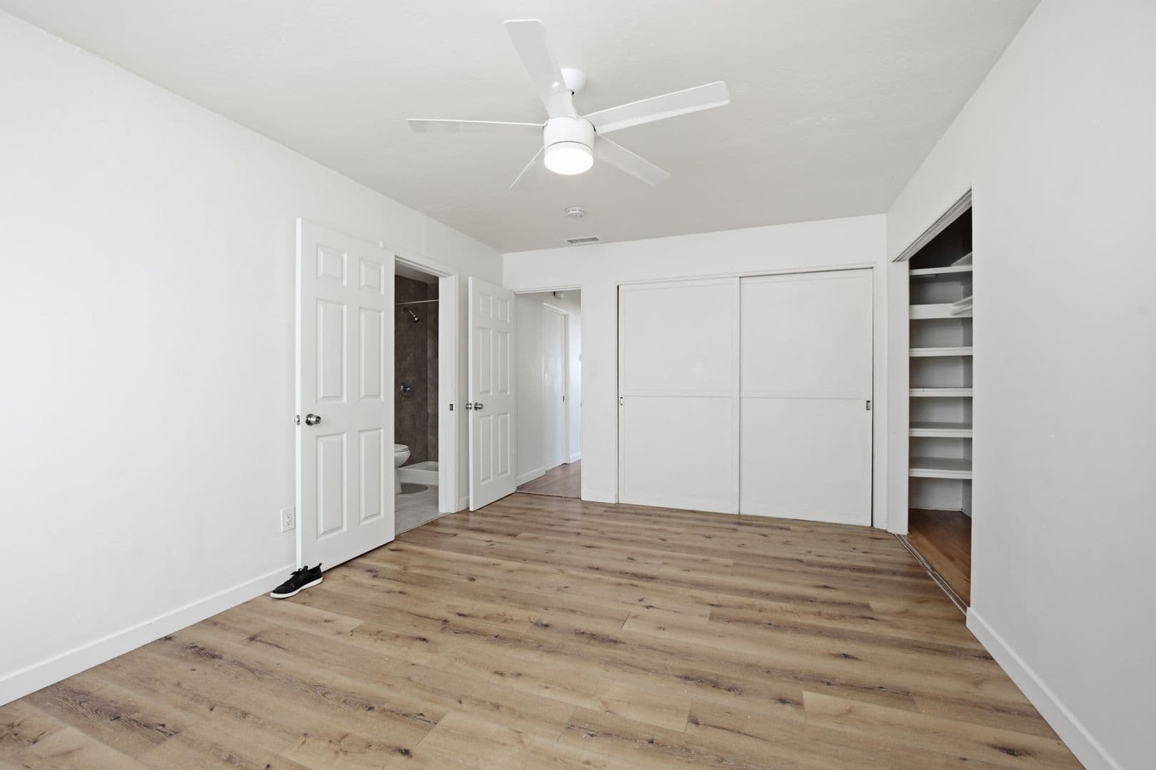San Diego House: 6105 Dorothy Drive