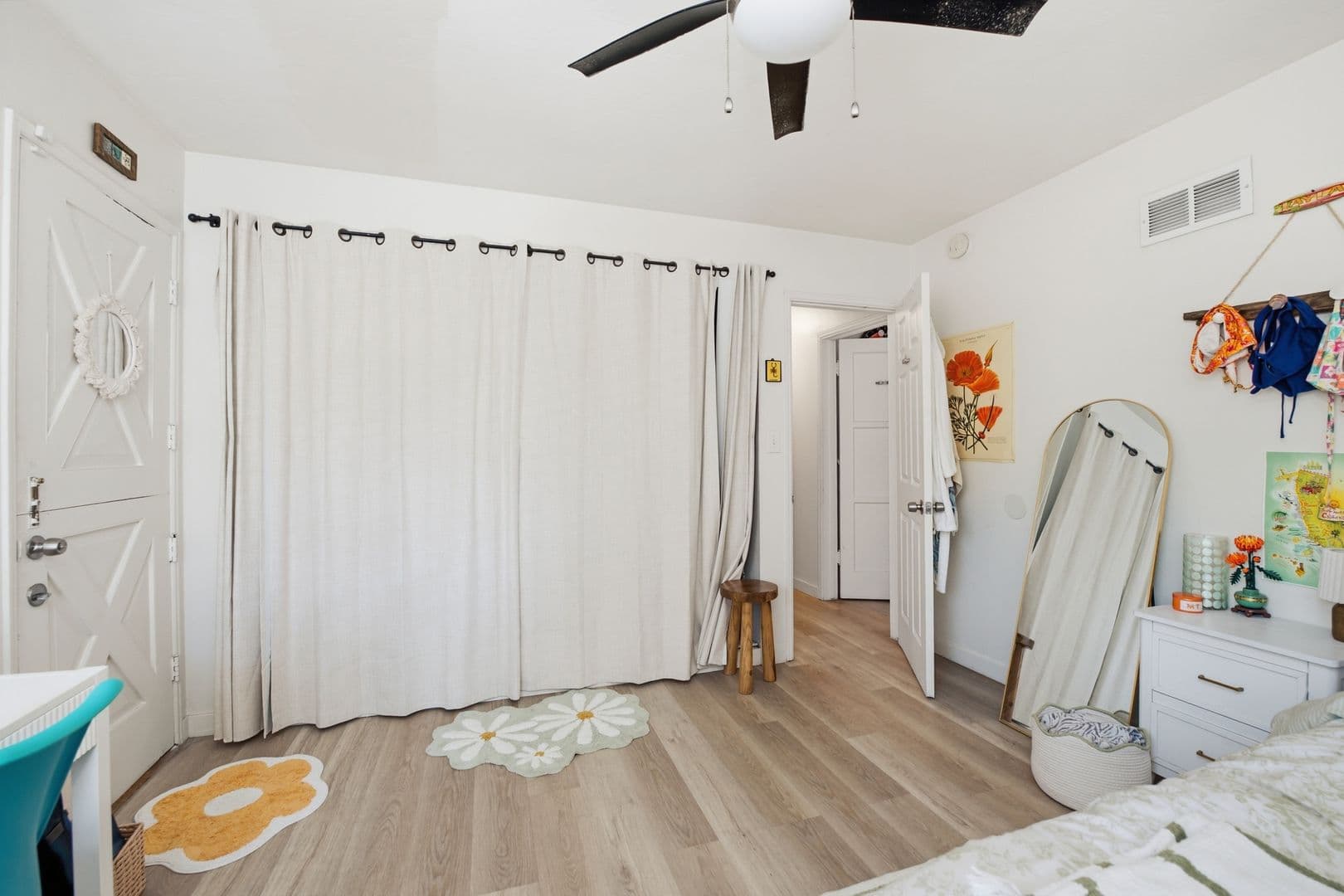 San Diego House: 5154 Brockbank Place
