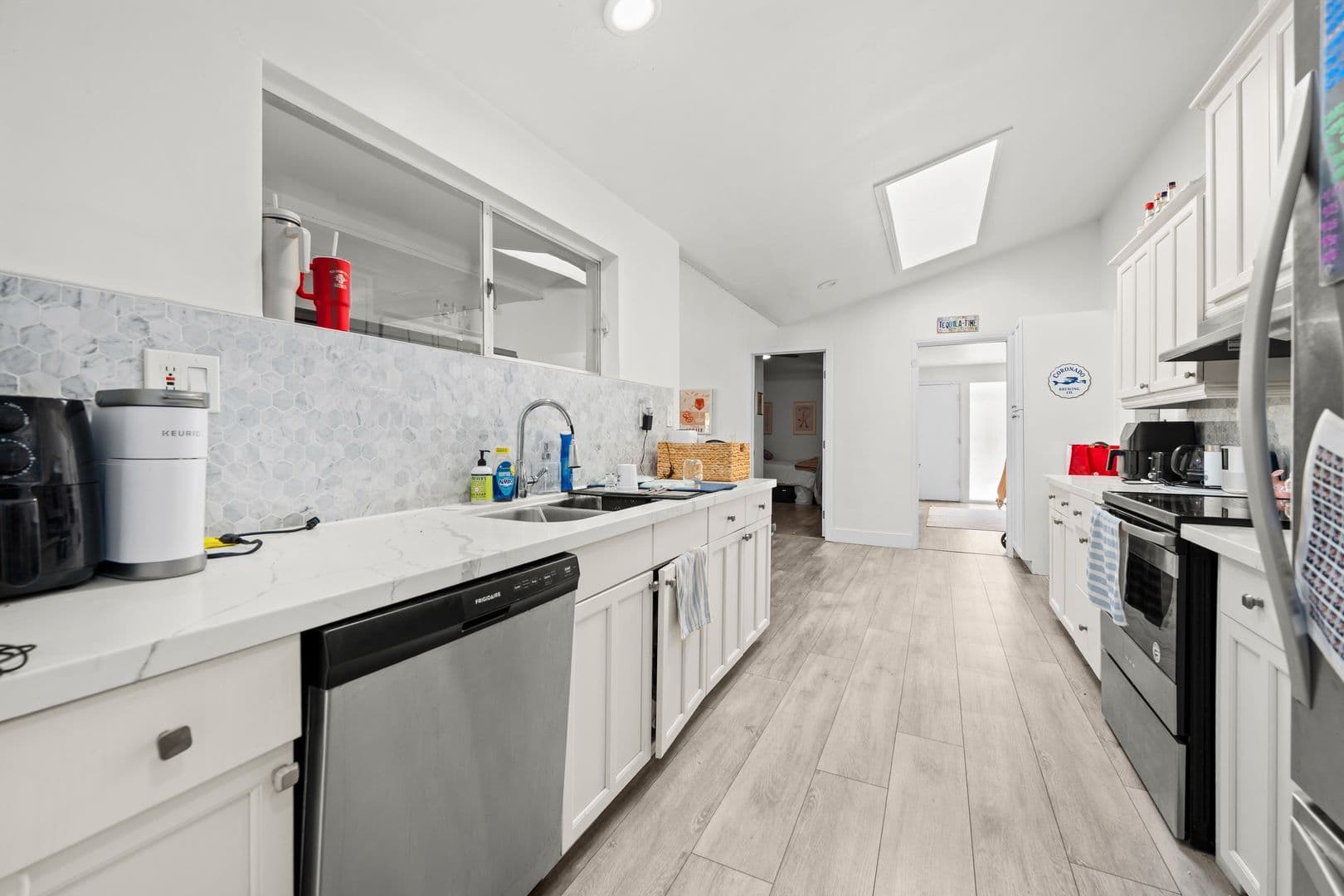San Diego House: 5332-5334 Redding Road