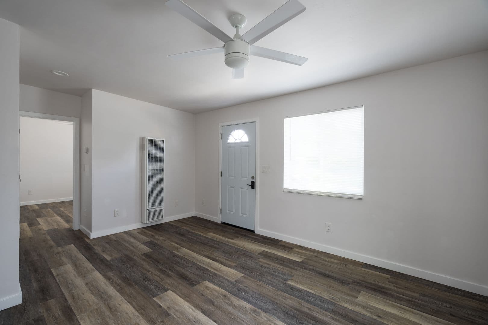San Diego House: 5290 Manhasset Drive
