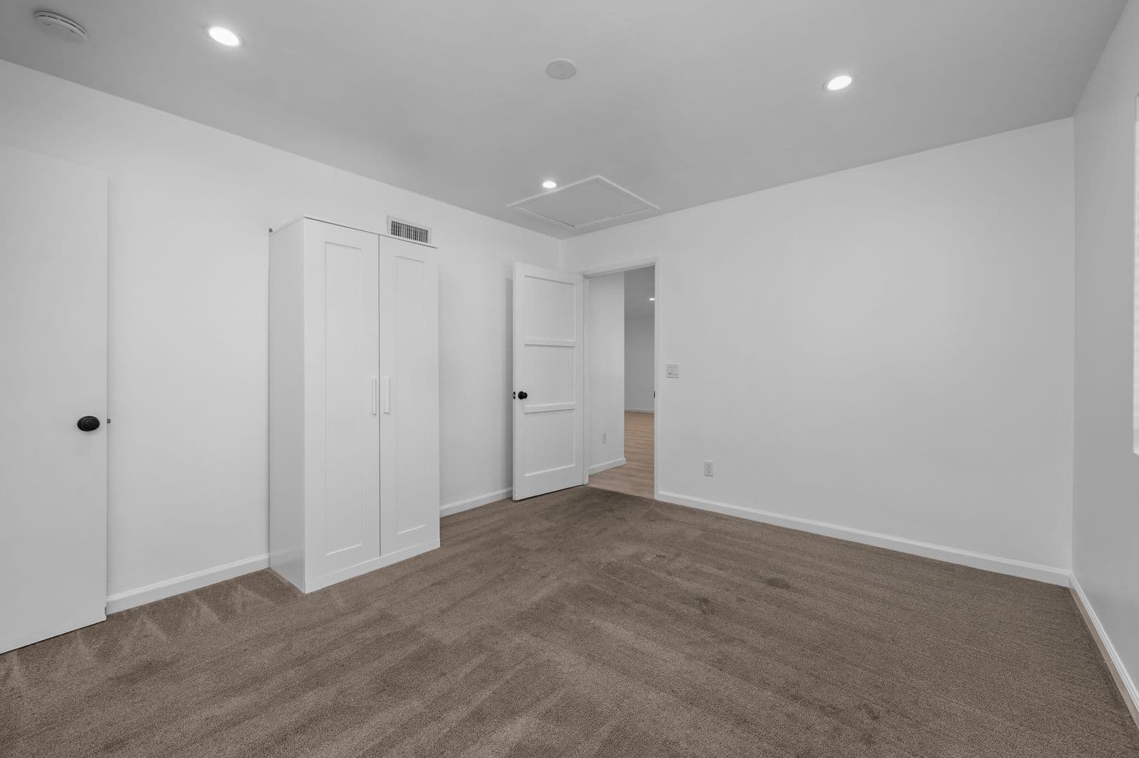 San Diego House: 6218 Pontiac Street