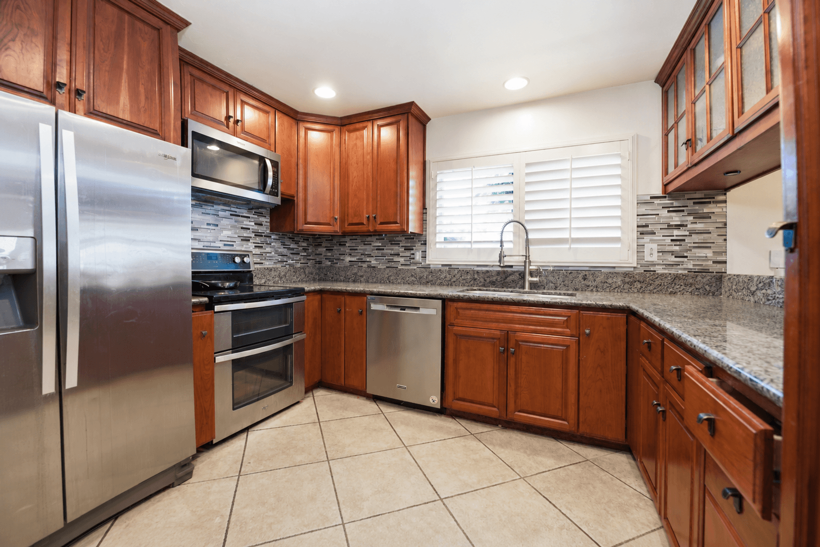 San Diego House: 4854 Campanile Drive