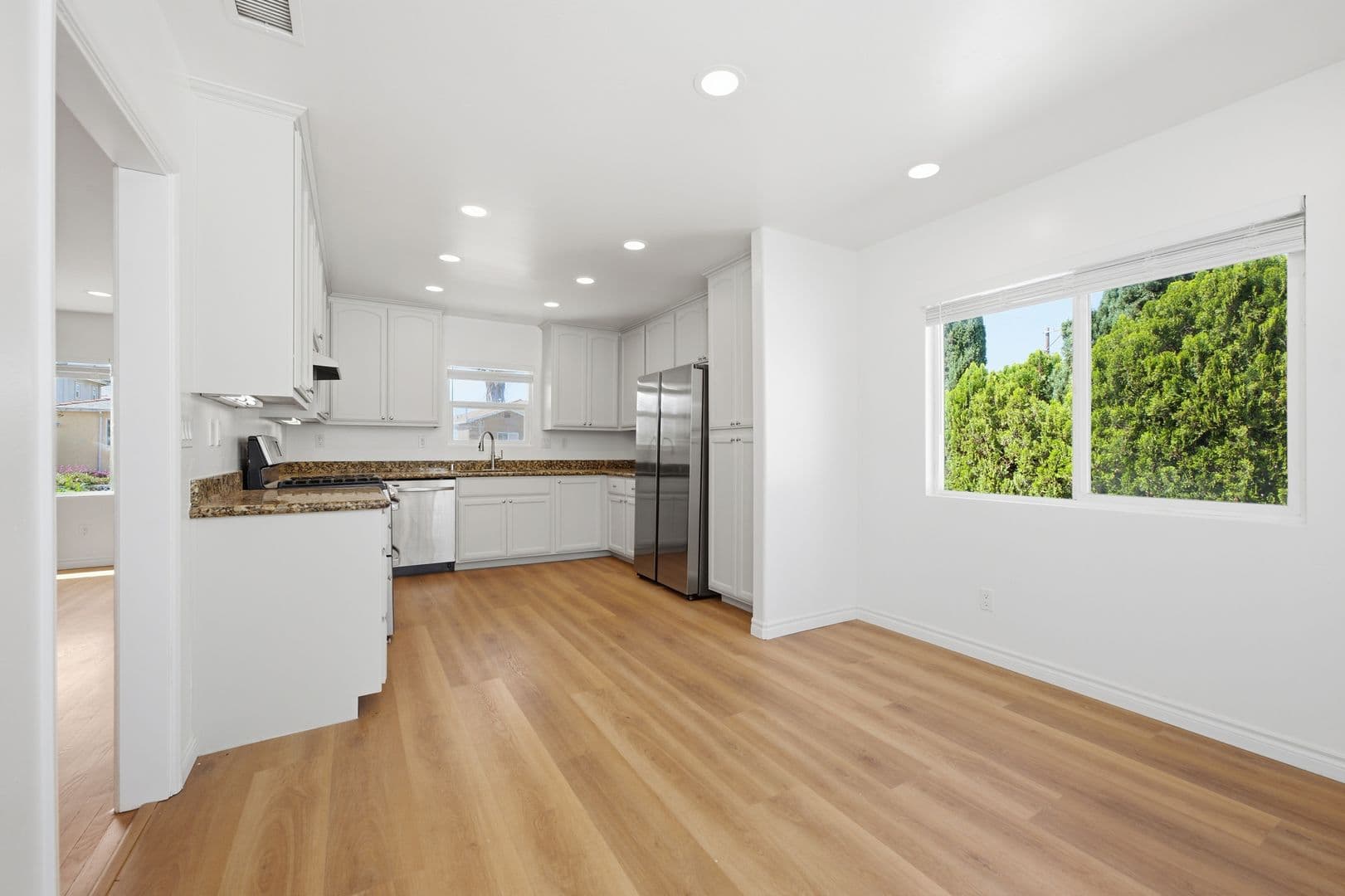 San Diego House: 6230 Rose Street