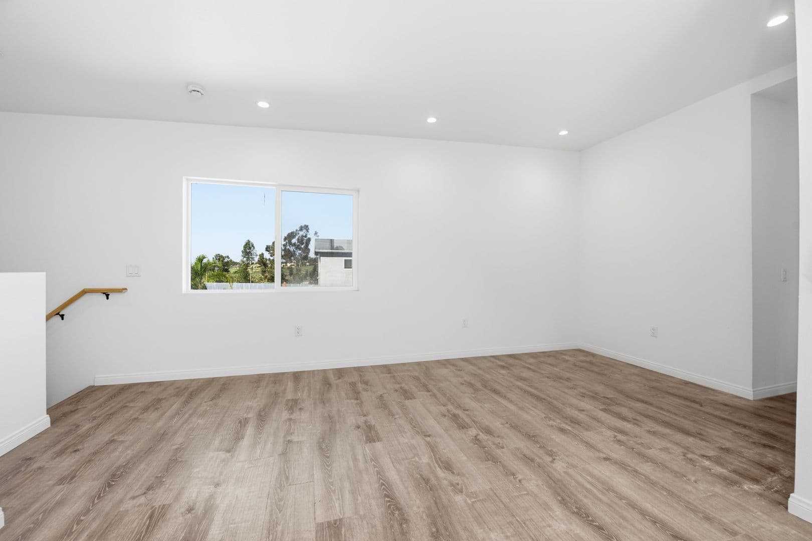 San Diego House: 5426 Brockbank Place