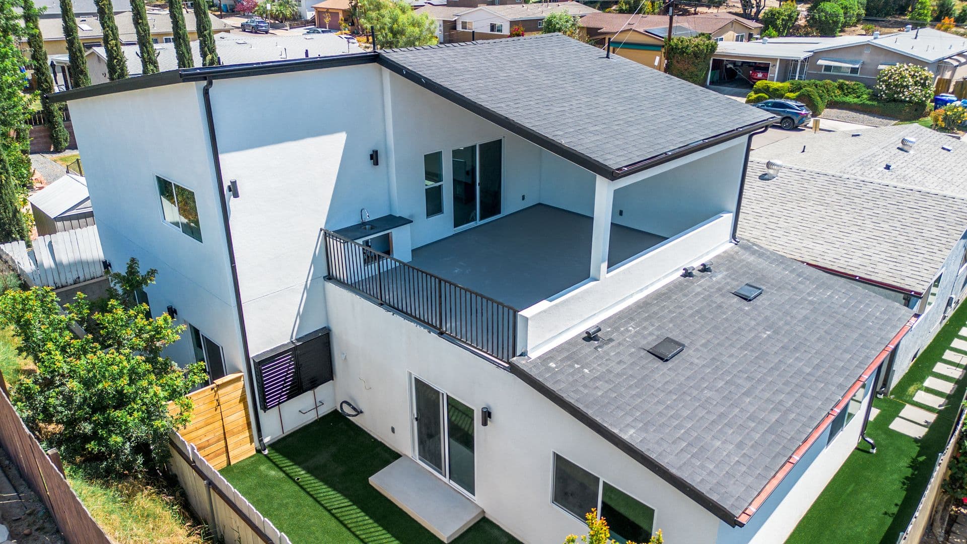 San Diego House: 4924-1 Tierra Baja Way
