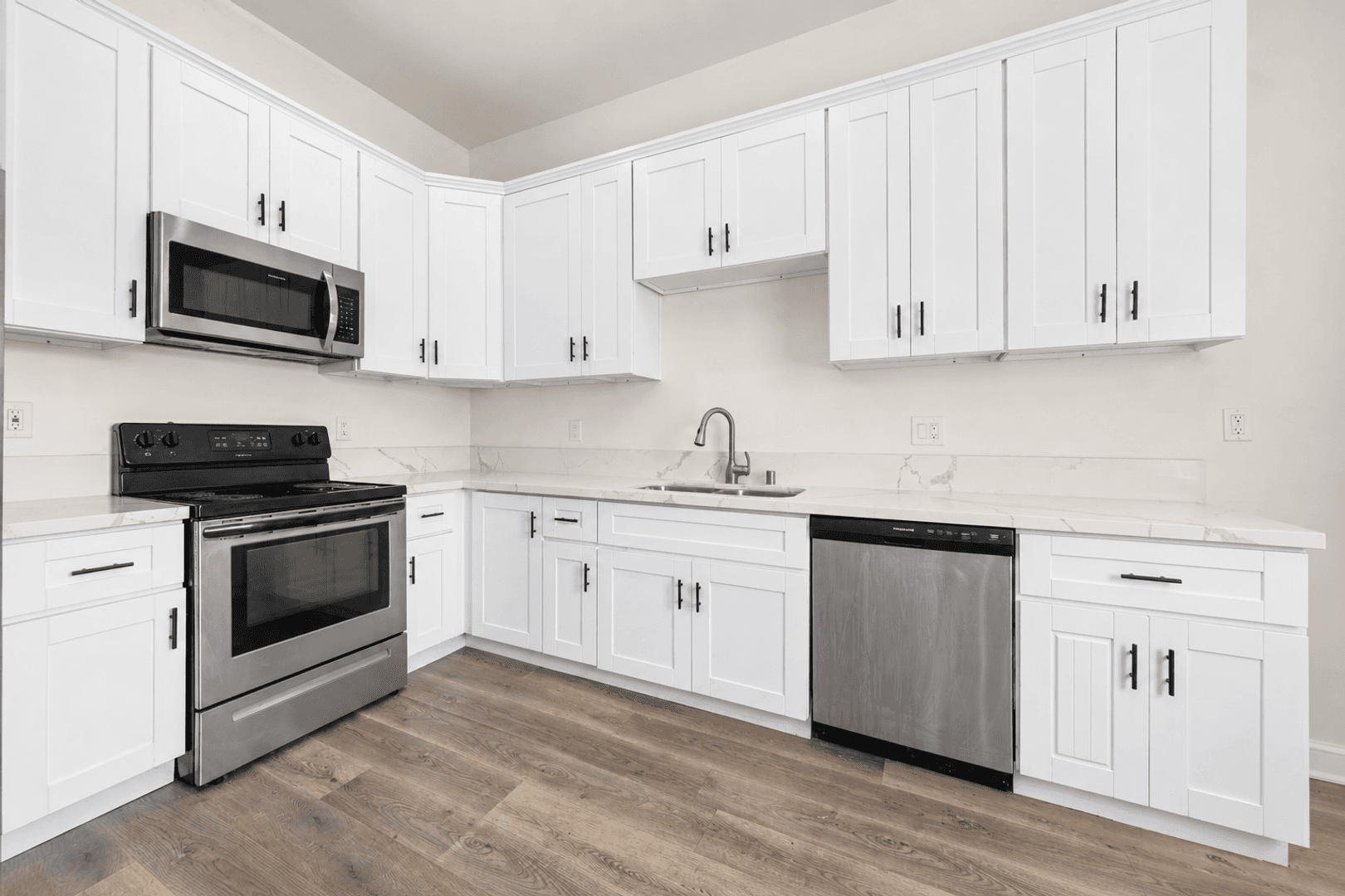San Diego House: 6208 Pembroke Drive