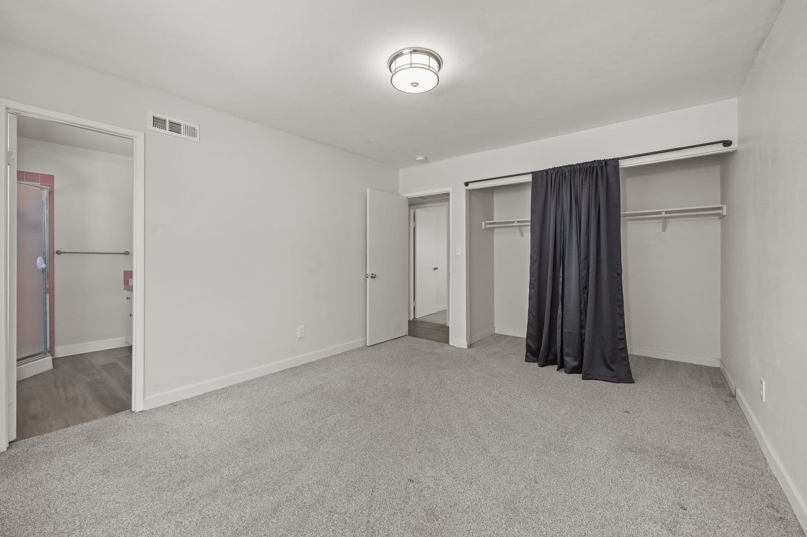 San Diego House: 5318-5320 Brockbank Place