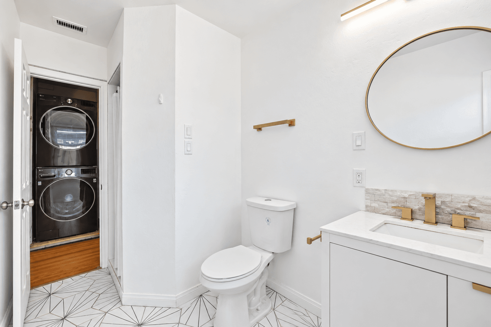 San Diego House: 4955 63rd Street